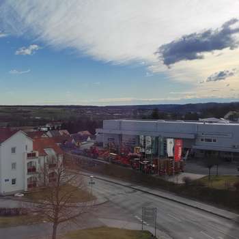 Vorschau von Ujvari Josef Mag. med. vet. Tierarzt