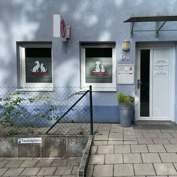Vorschau von Dr. Tanja Sommer und Lisa Herold Fachtierärzte für Kleintiere