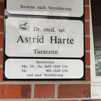 Vorschau von Tierärztin Astrid Harte