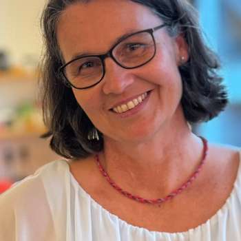 Vorschau von Dr. med. vet. Anja Flüggen, Chiropraktik und Akupunktur für Tiere