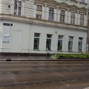 Vorschau von Dr. Dipl.Tzt. Lenka Hlouskova