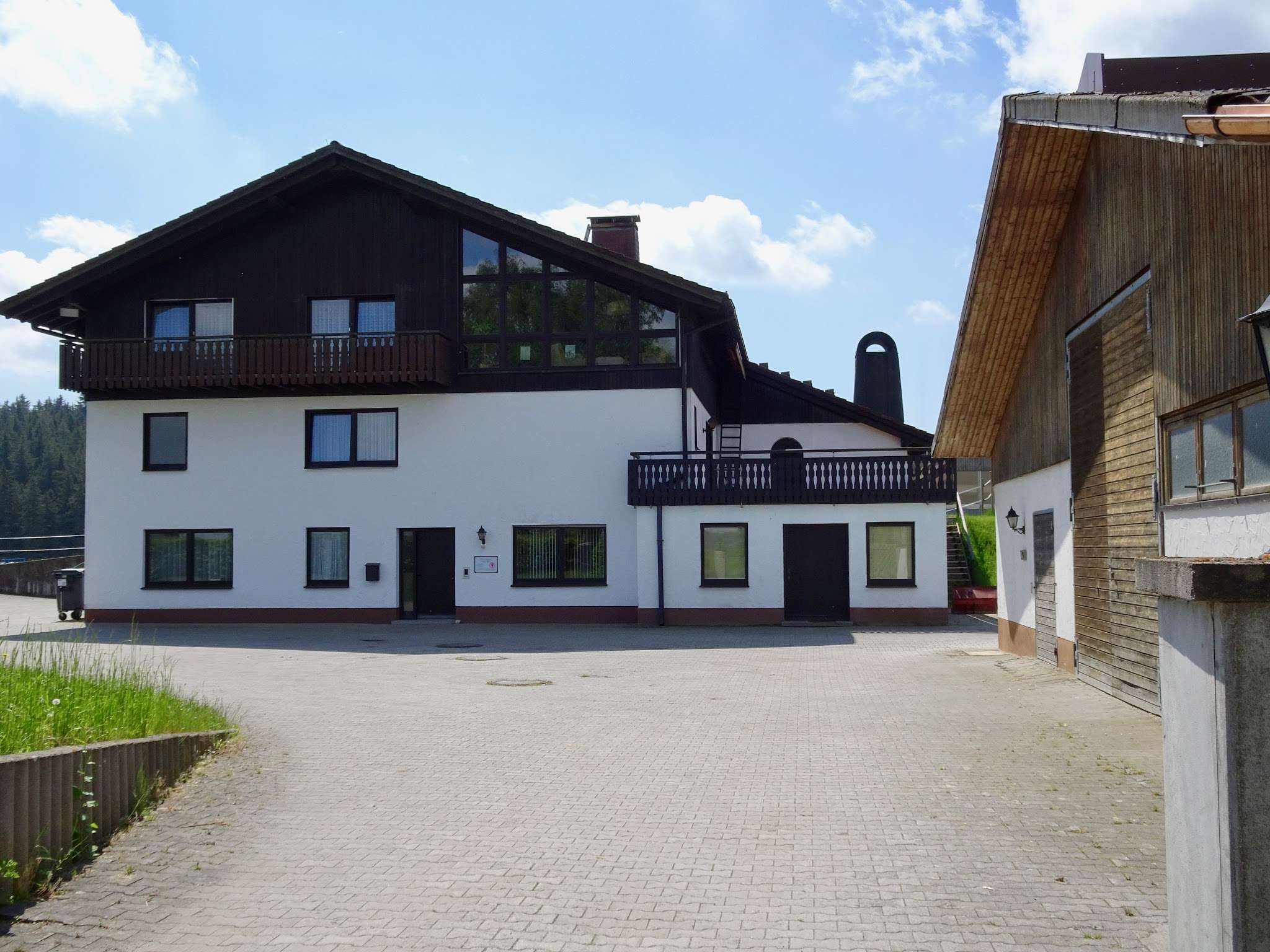 Ansicht 1 von Peter Beer Tierarzt Pferdepraxis