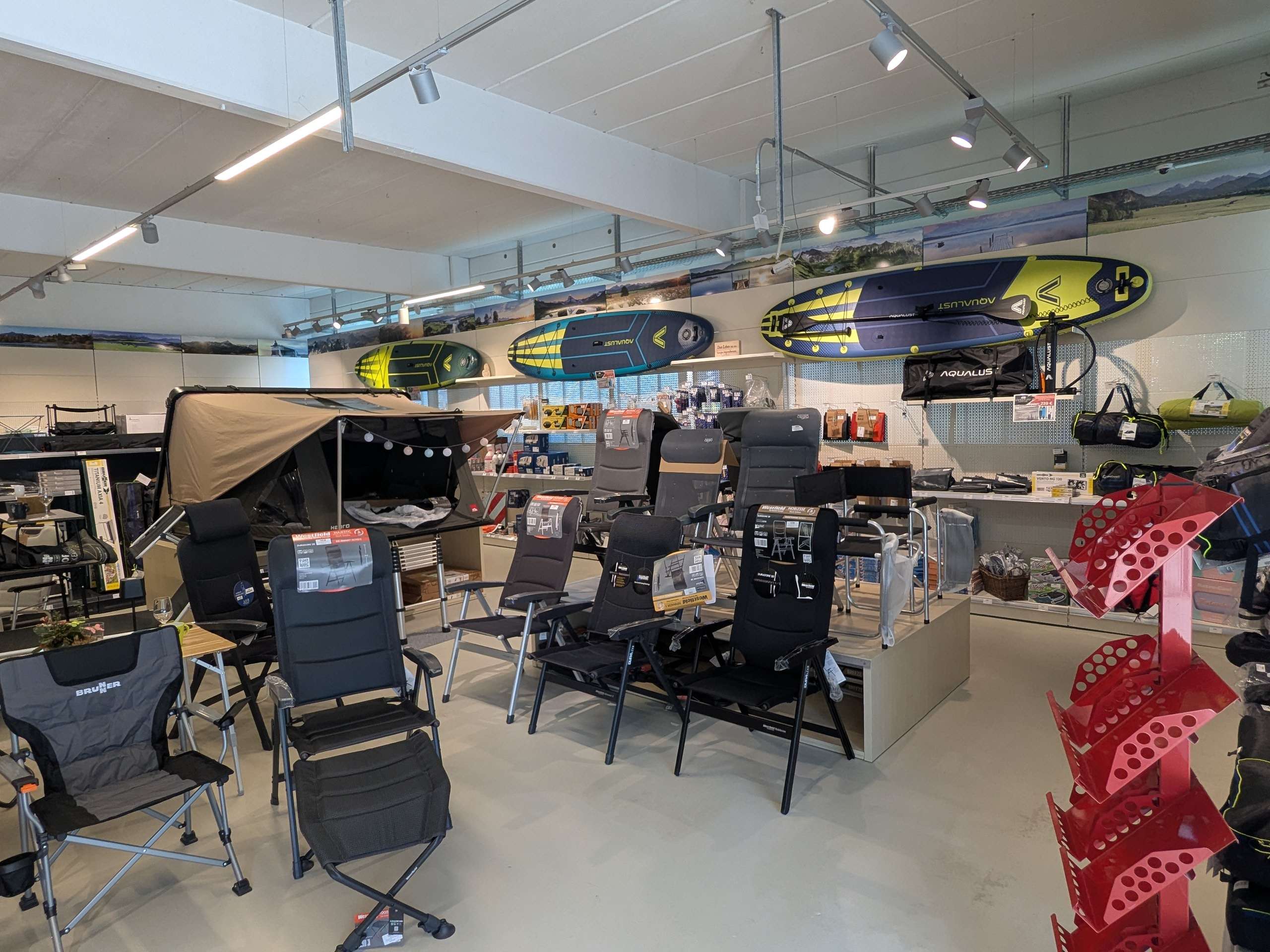 Ansicht 4 von Vanstuff - Campingshop, Camperwerkstatt & Cover für Aufstelldächer