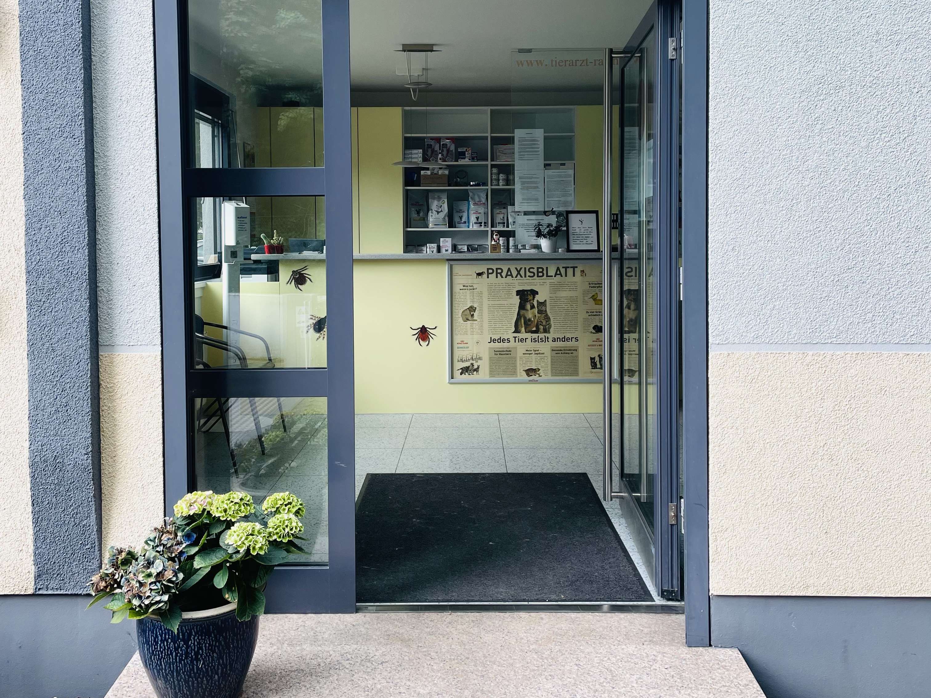 Ansicht 2 von Kleintierpraxis West Frank Miebach