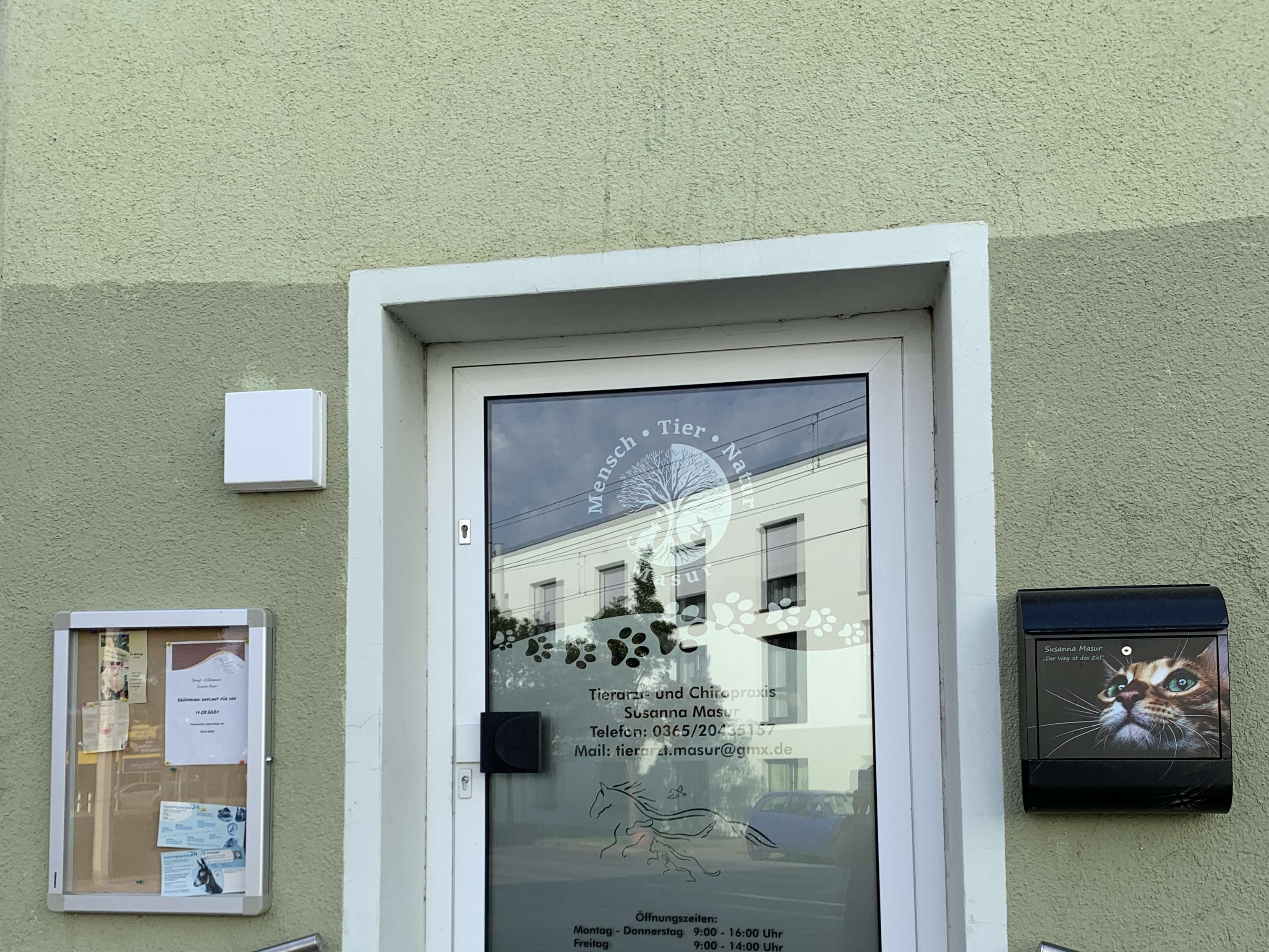 Ansicht 2 von Tierarzt- & Chiropraxis Susanna Masur