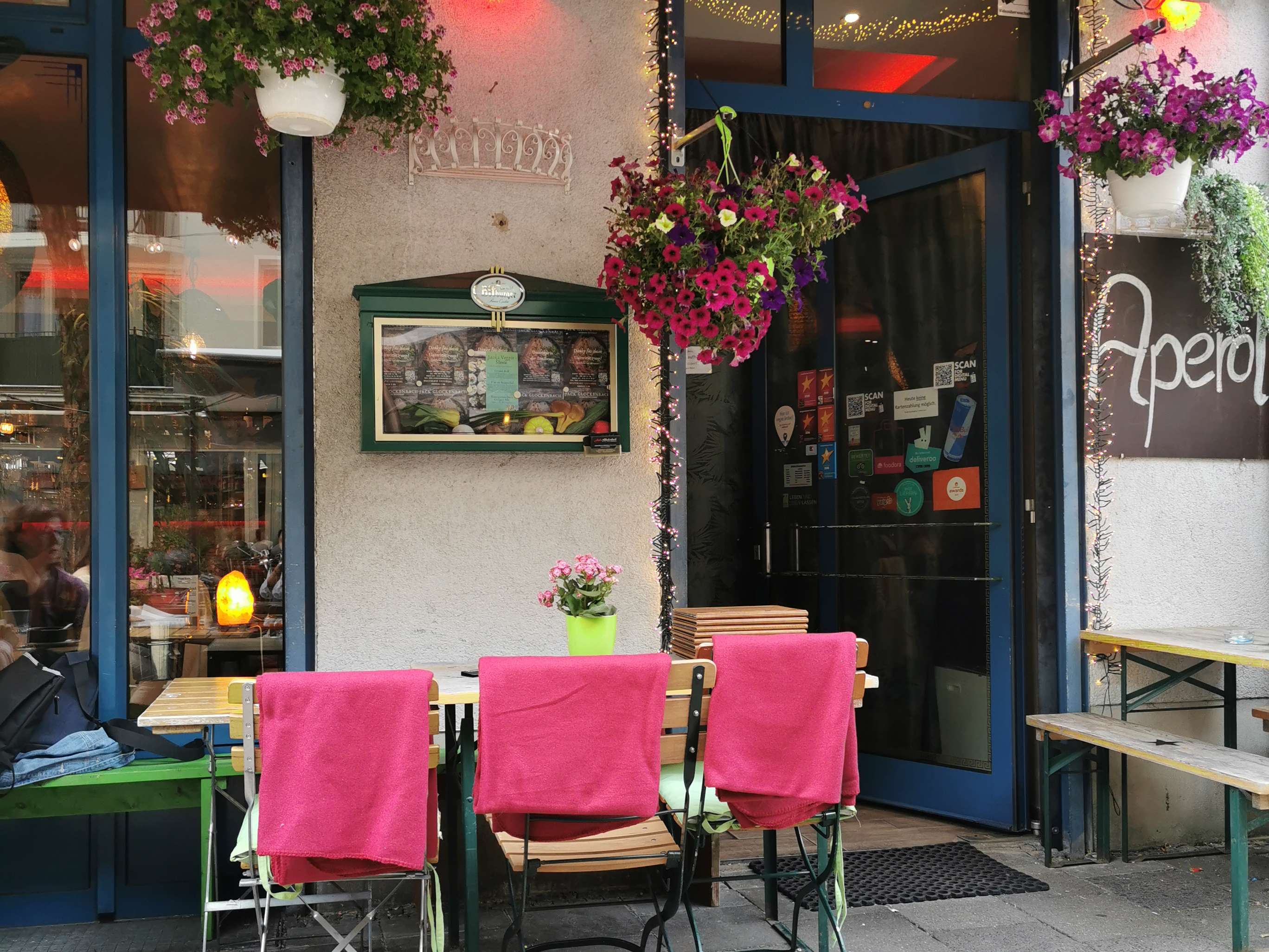 Ansicht 1 von JACK GLOCKENBACH Vietnamesisches Restaurant München | Tages Bar
