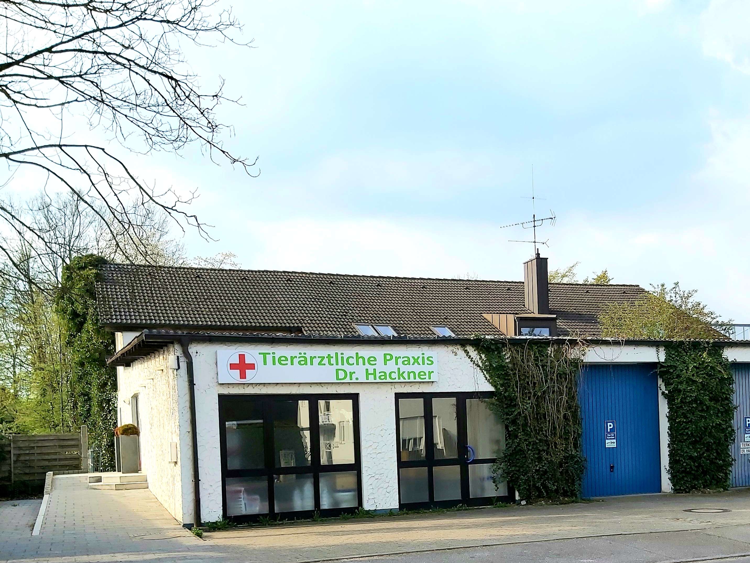 Ansicht 1 von Dr.med.vet. Walter Hackner Tierärztliche Klinik