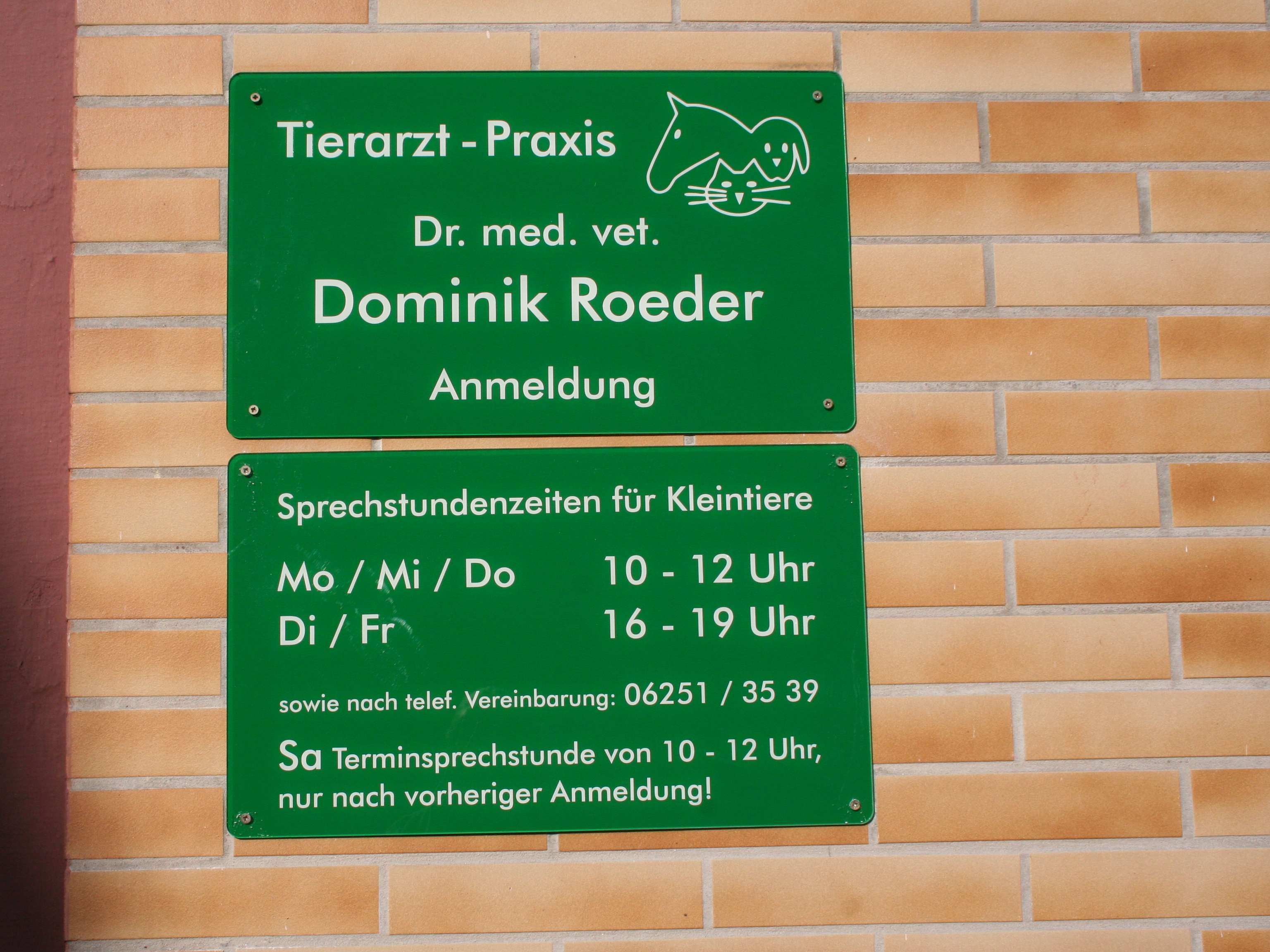 Ansicht 3 von Tierarztpraxis Dr. med. vet. Dominik Roeder für Pferde und Kleintiere
