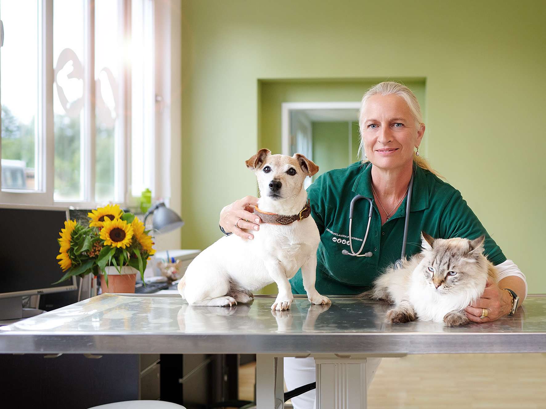 View 1 of Dr.med.vet. Alexia Plochmann Tierärztin