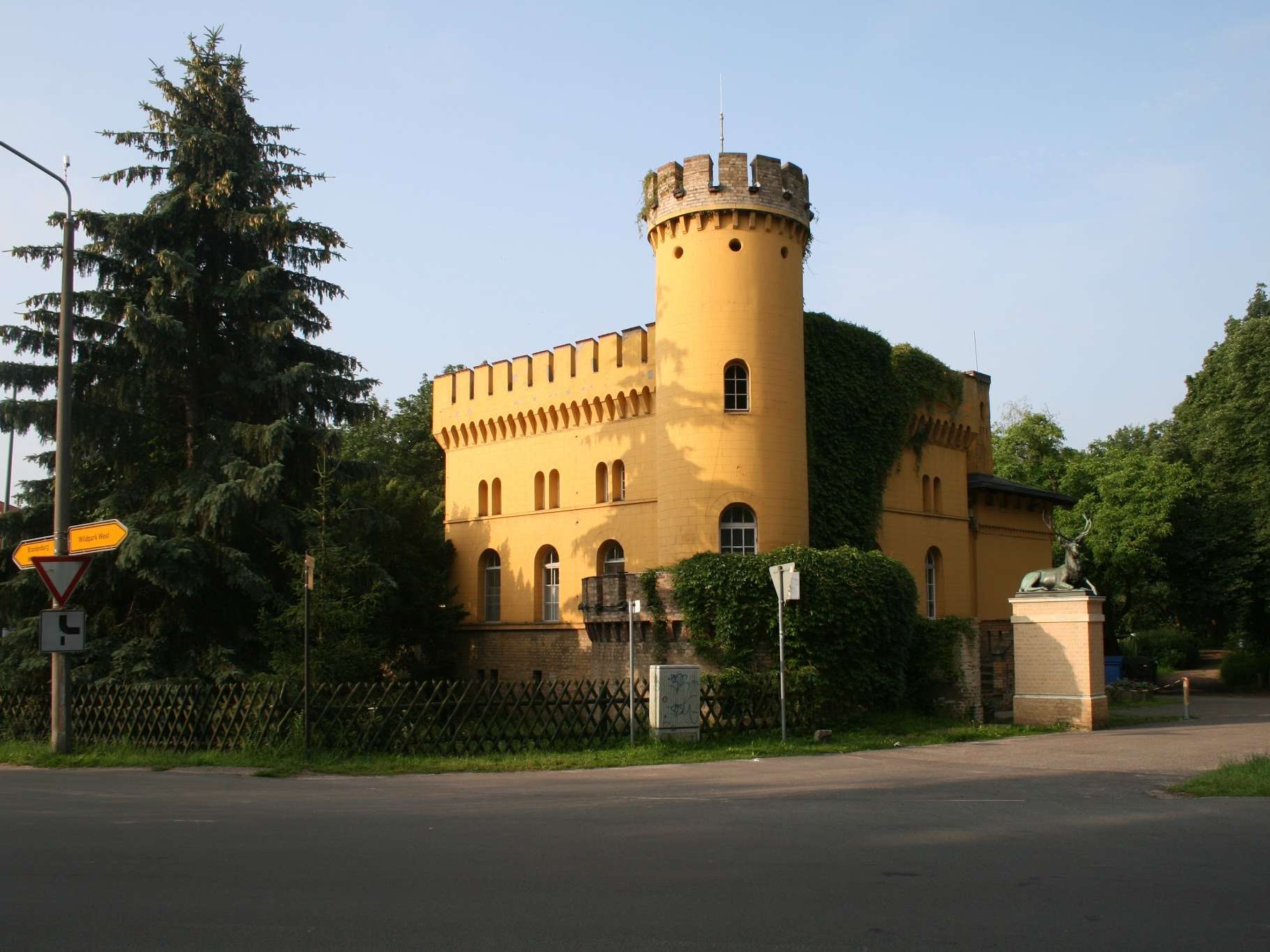 Ansicht 1 von AniCura Potsdam