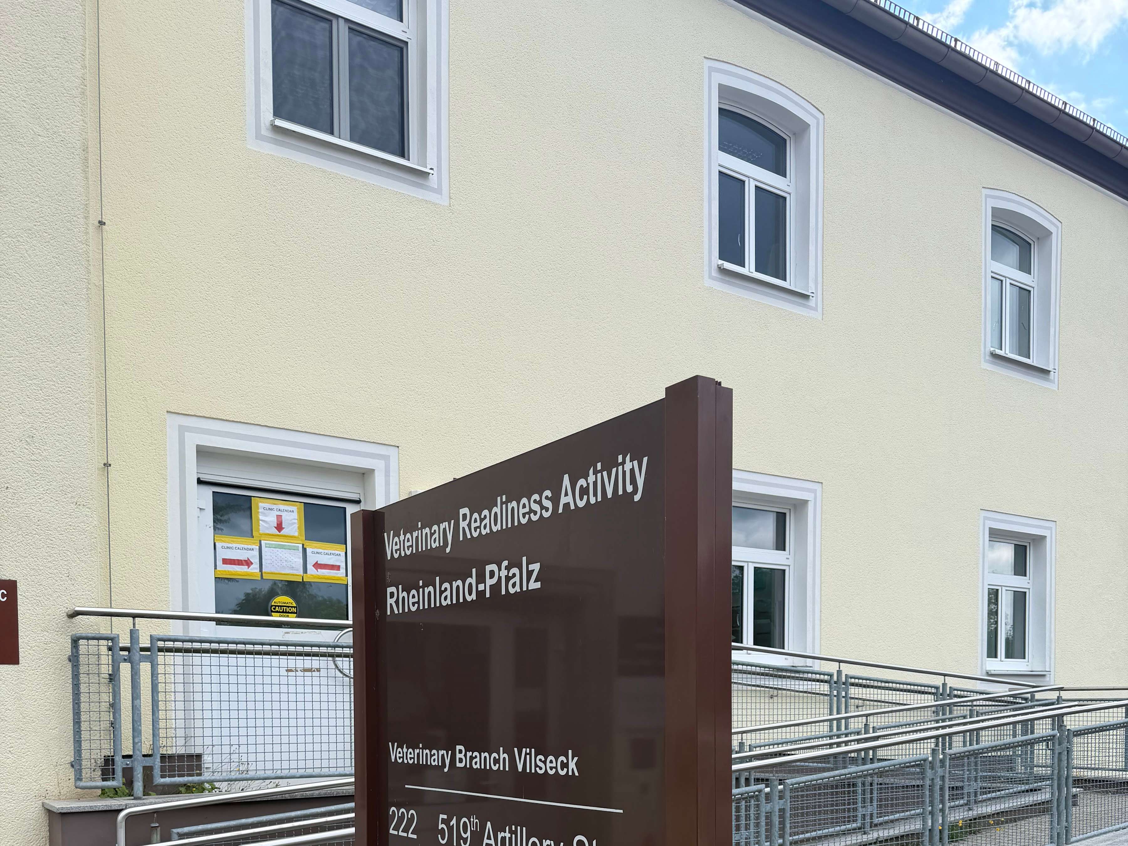 Ansicht 1 von Vilseck Veterinary Clinic