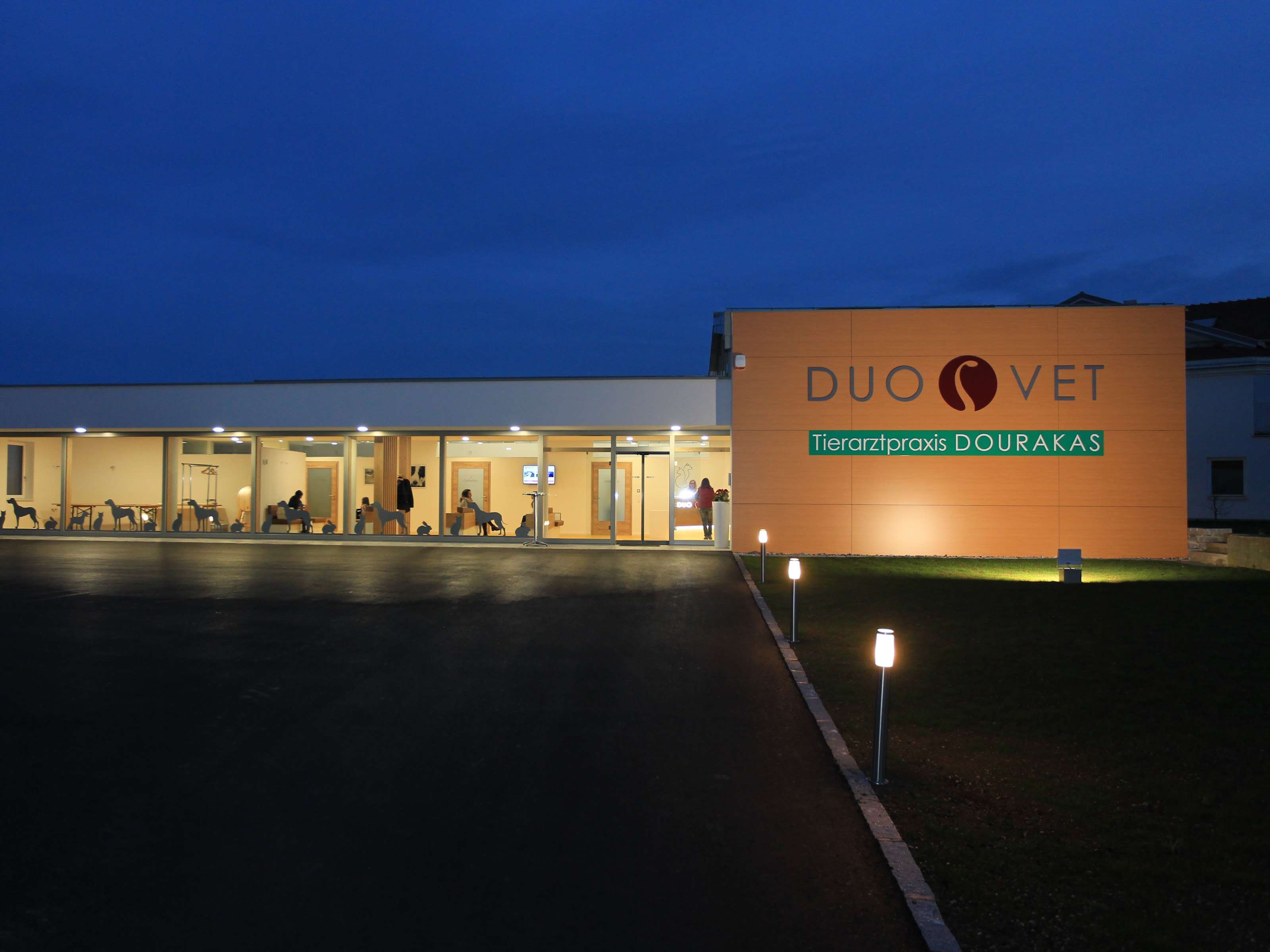 View 2 of DUOVET Tierarztpraxis Dourakas