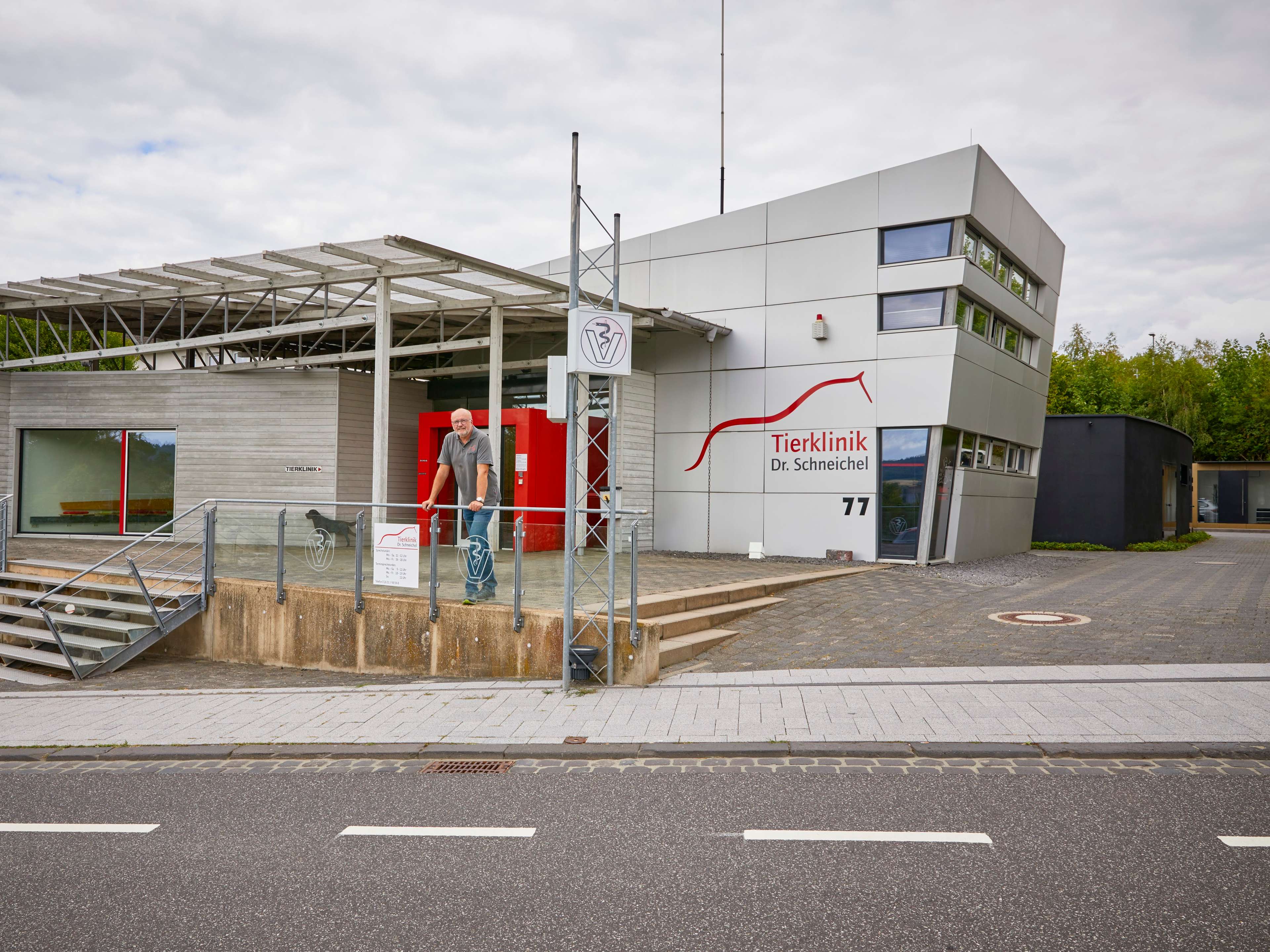 Ansicht 1 von Tierklinik Dr. Schneichel
