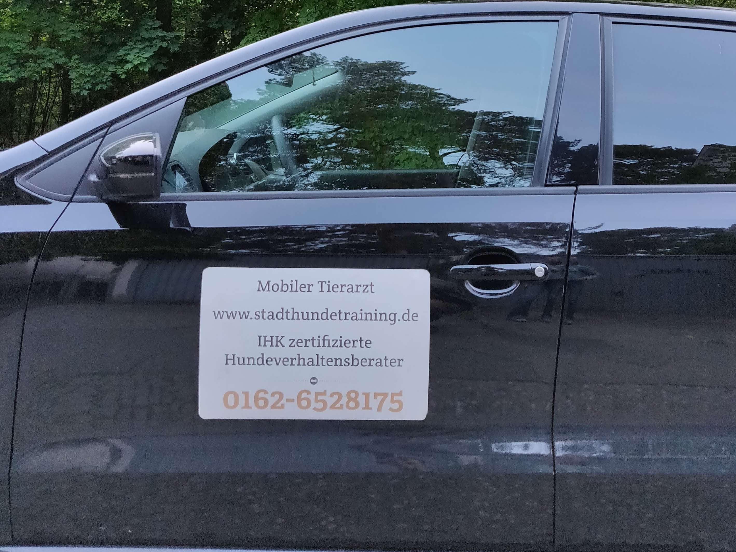 Ansicht 2 von Mobile Tierarztpraxis Brit von Plettenberg