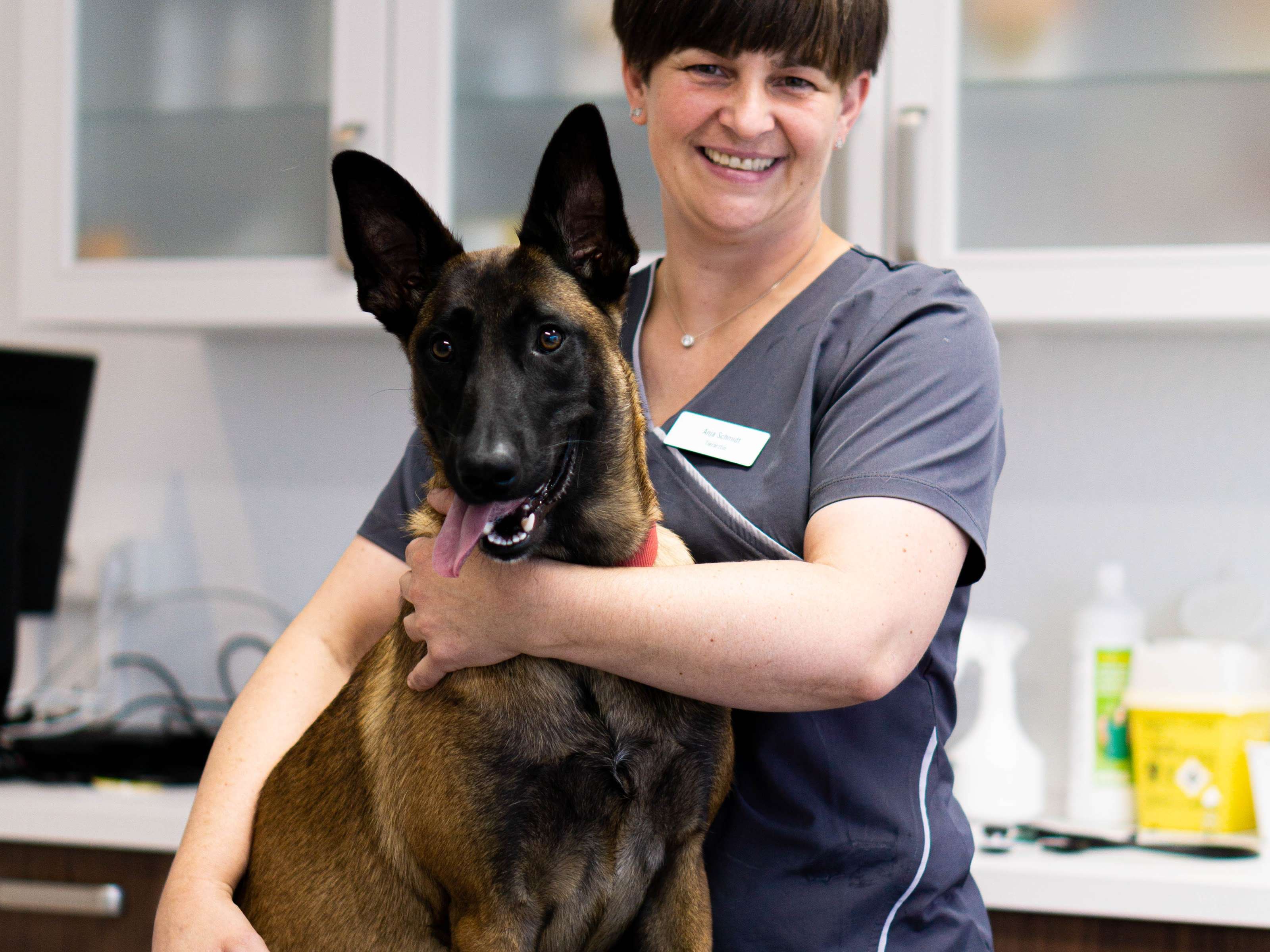 Ansicht 3 von Tierärztin Anja Schmidt
