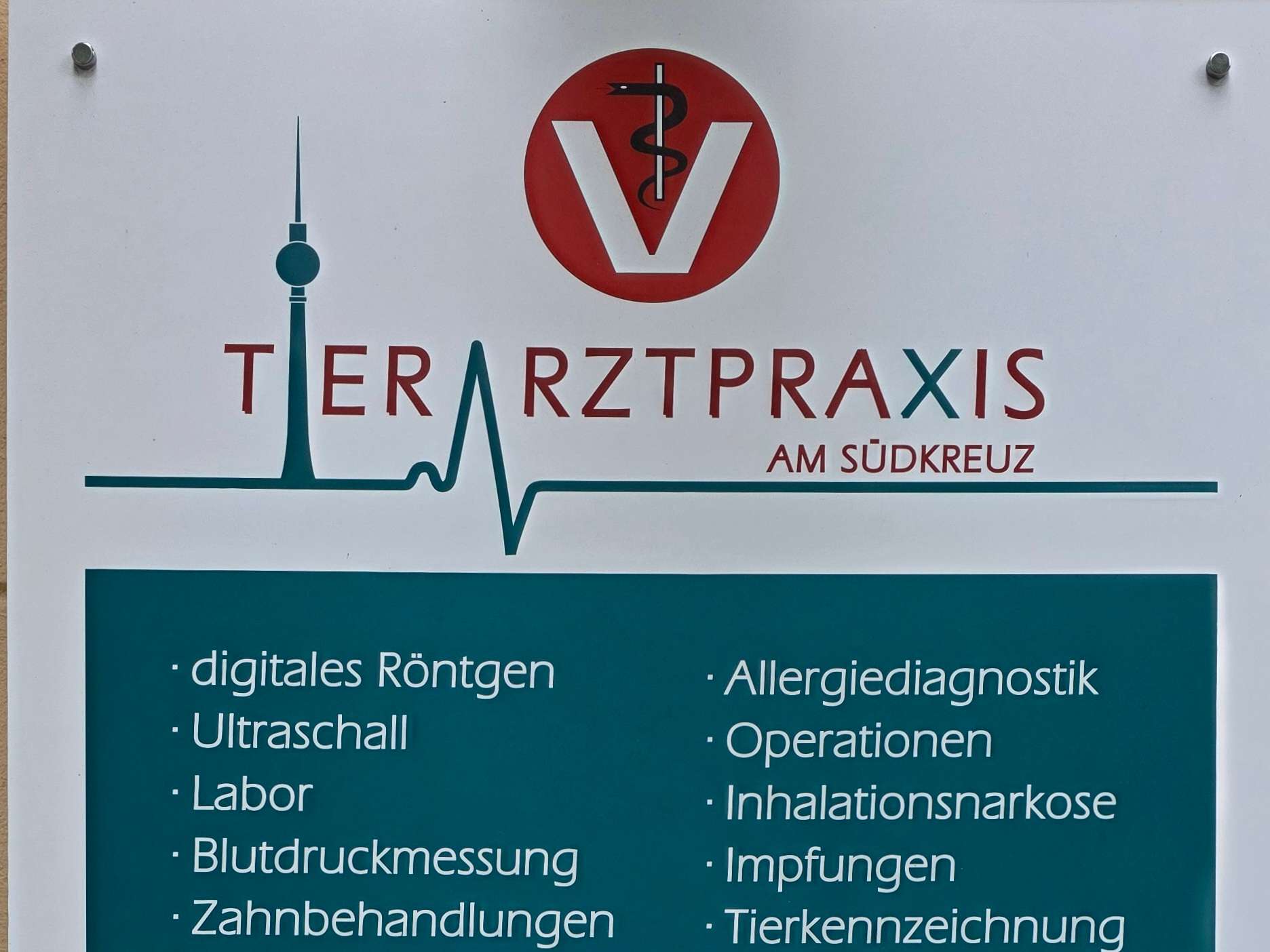 View 1 of Tierarztpraxis am Südkreuz