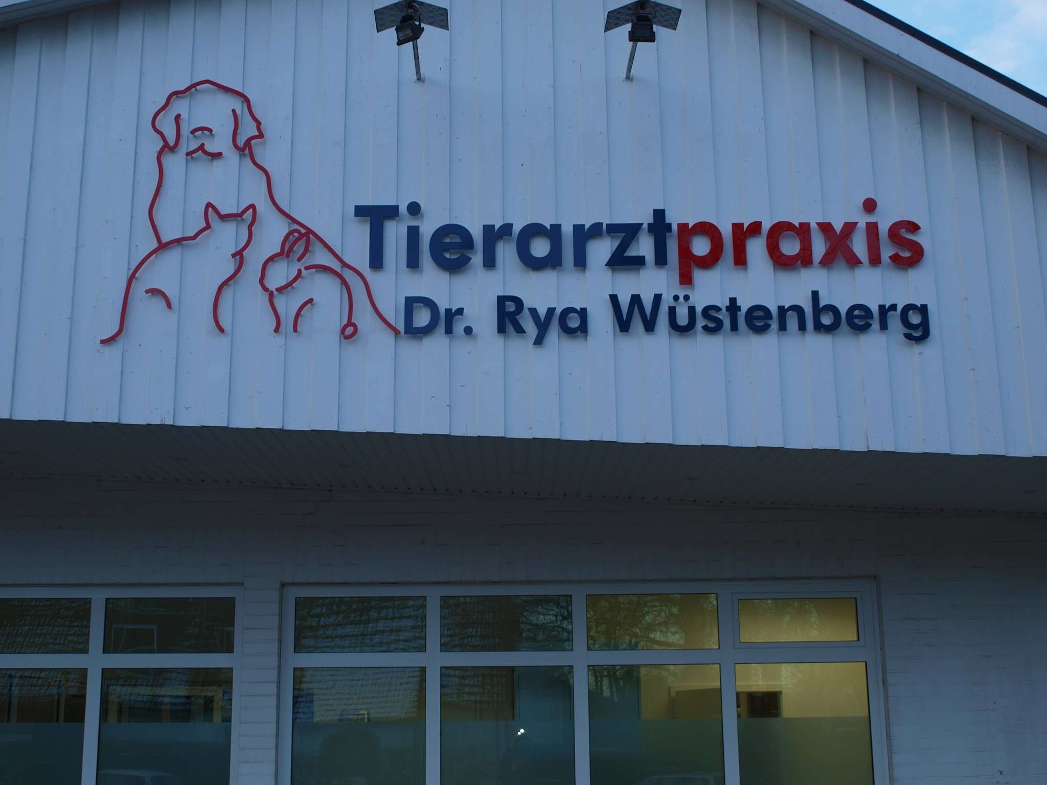 View 1 of Dr.med.vet. Rya Wüstenberg