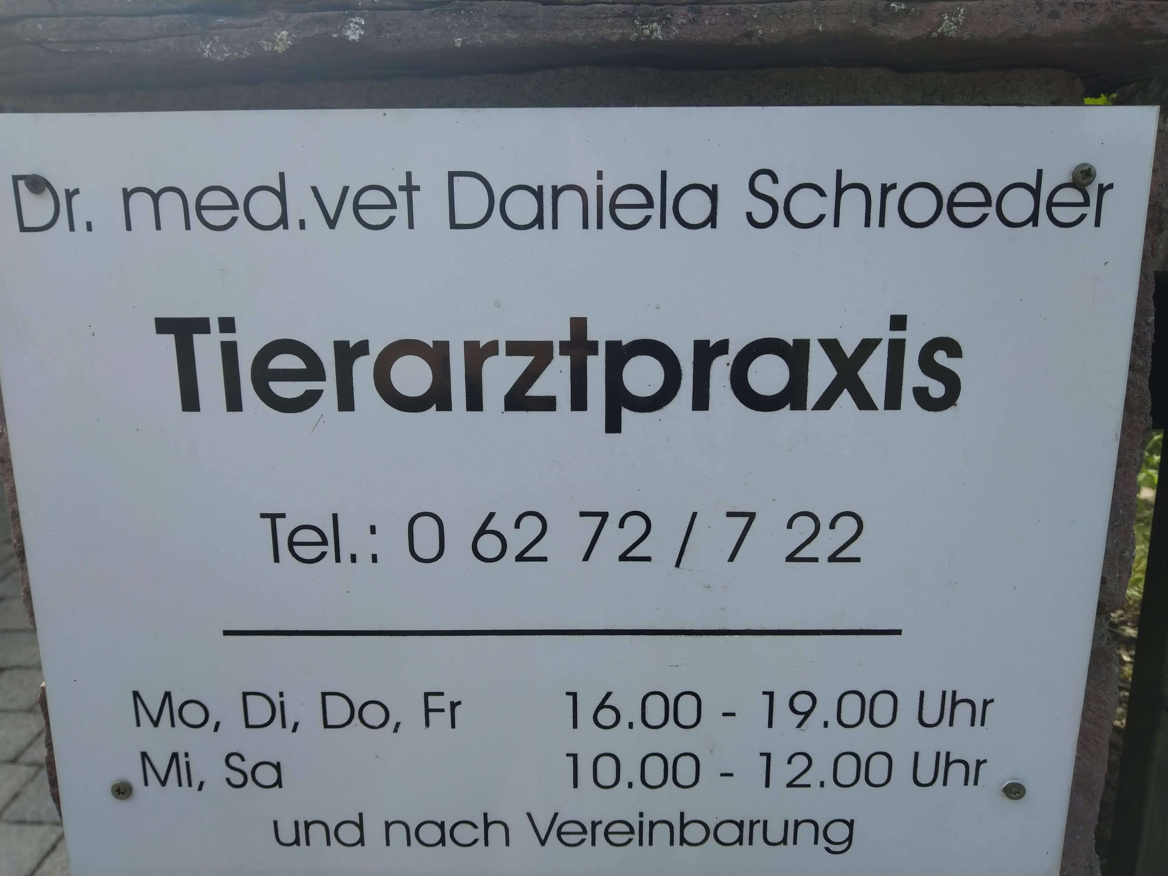 Ansicht 3 von Dr.med.vet. Daniela Schroeder Tierärztin