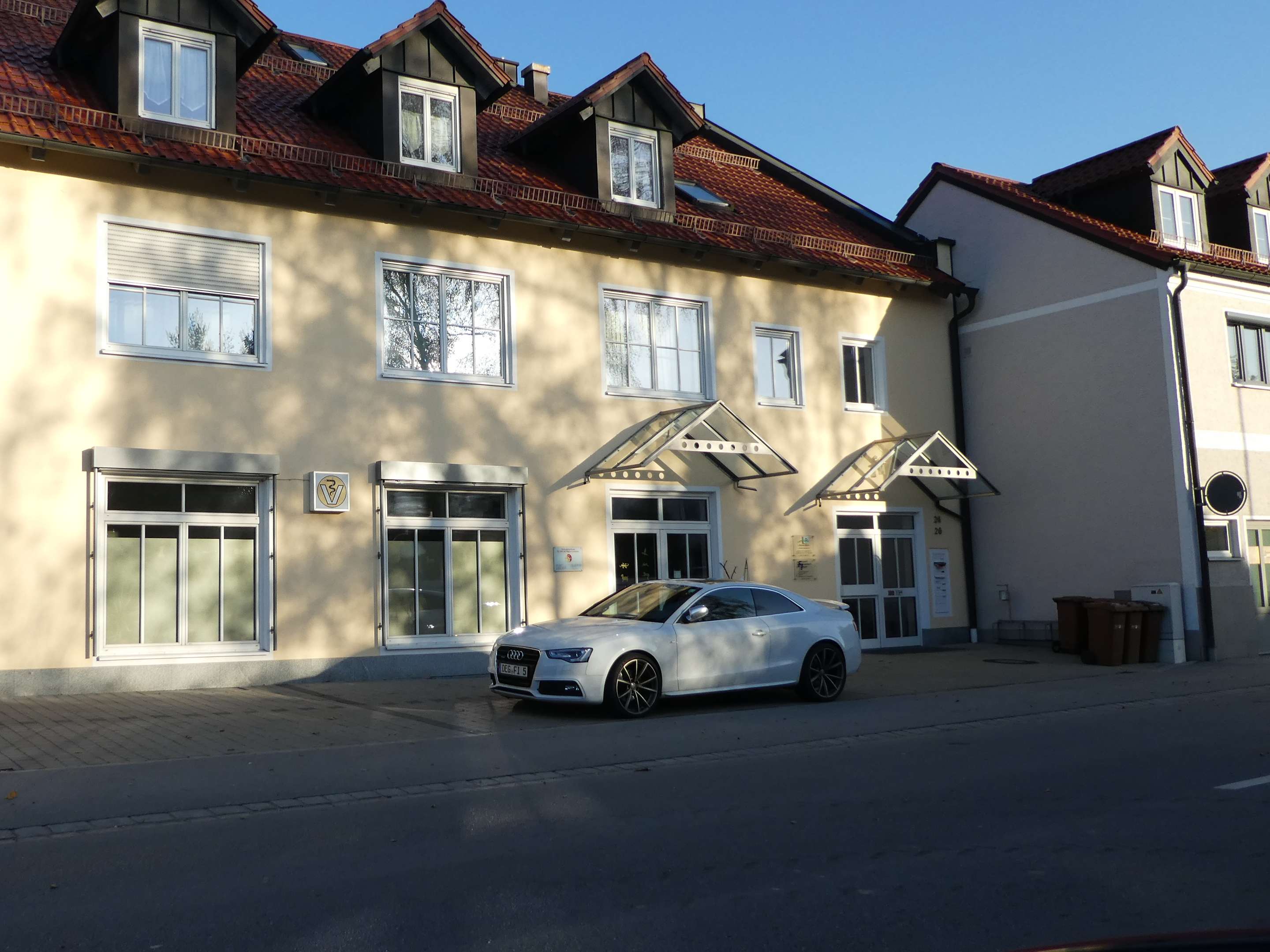 Ansicht 1 von Dr. med. vet. Siegrun Lauboeck