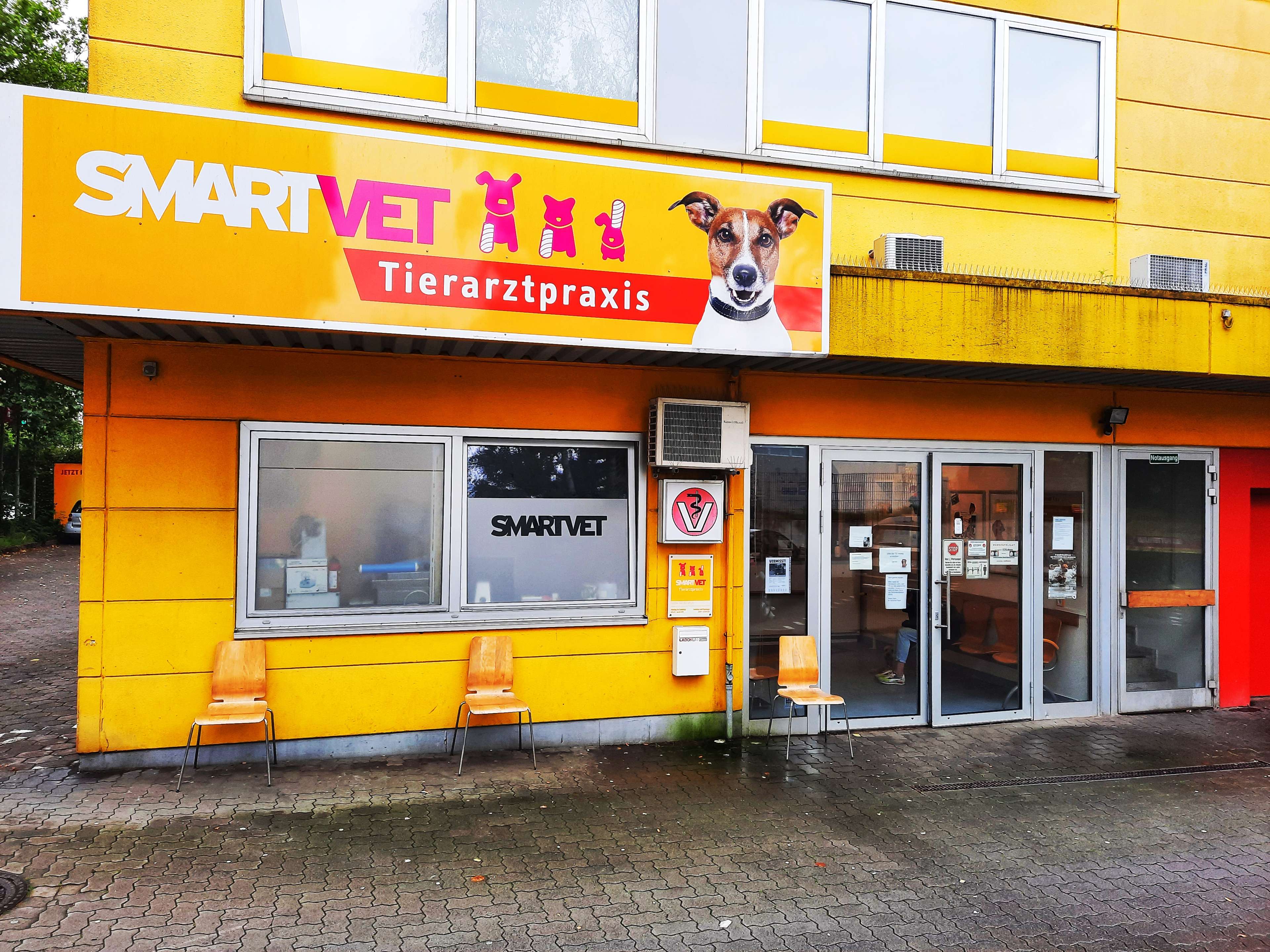 View 2 of Medivet Tierarztpraxis Hamburg-Stellingen