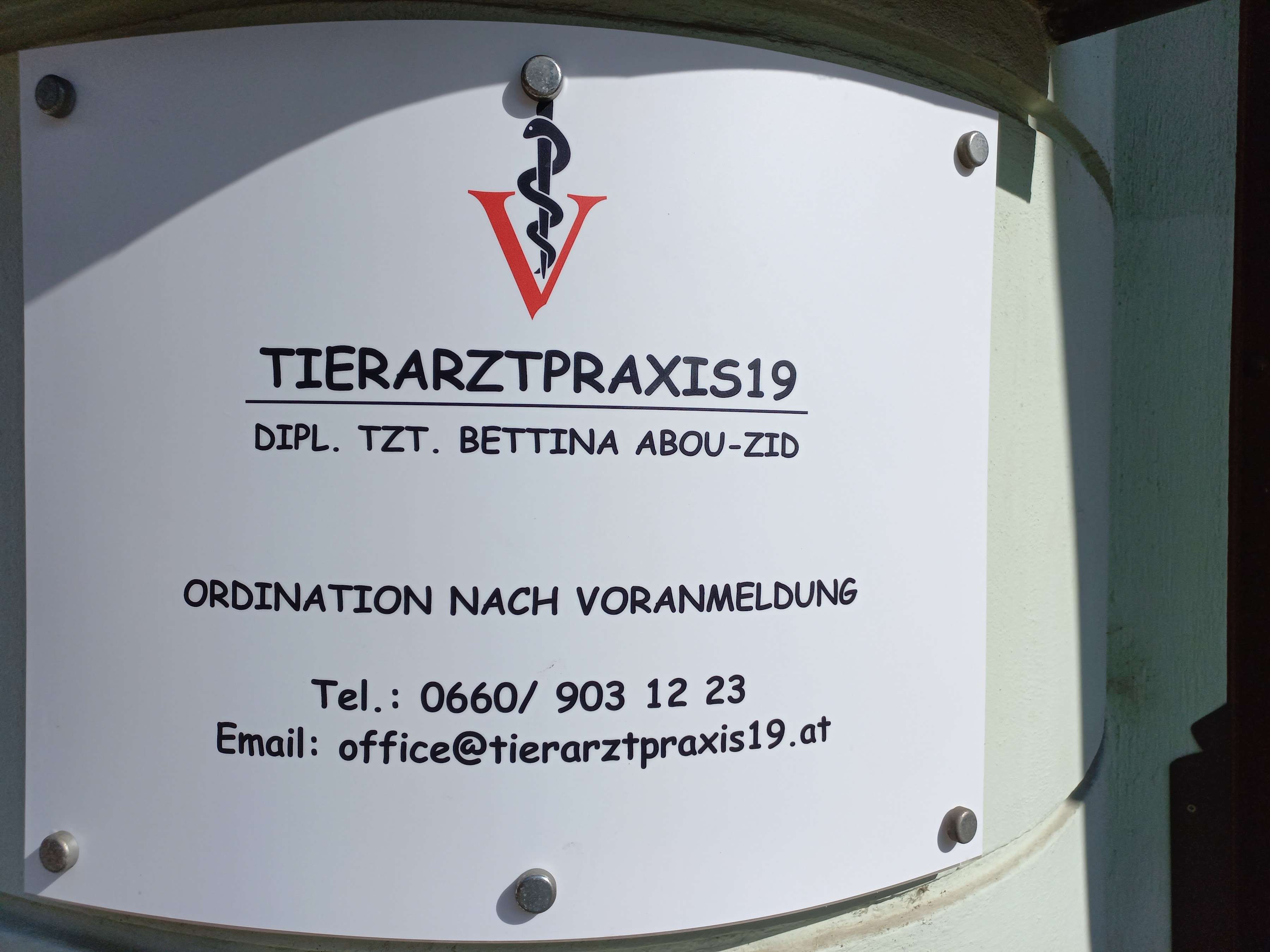 View 1 of Tierarztpraxis 19