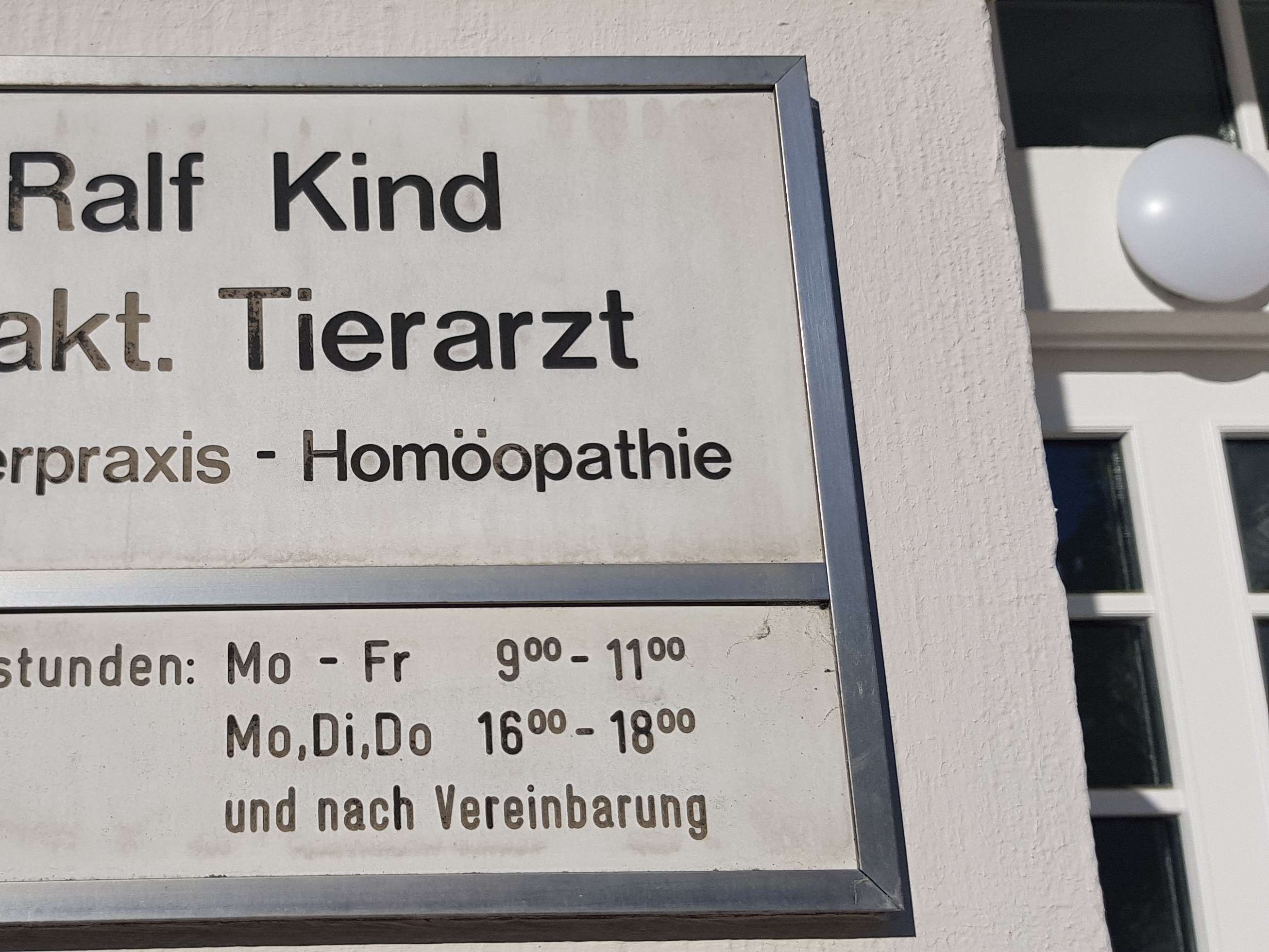 View 1 of Ralf Kind Tierarzt