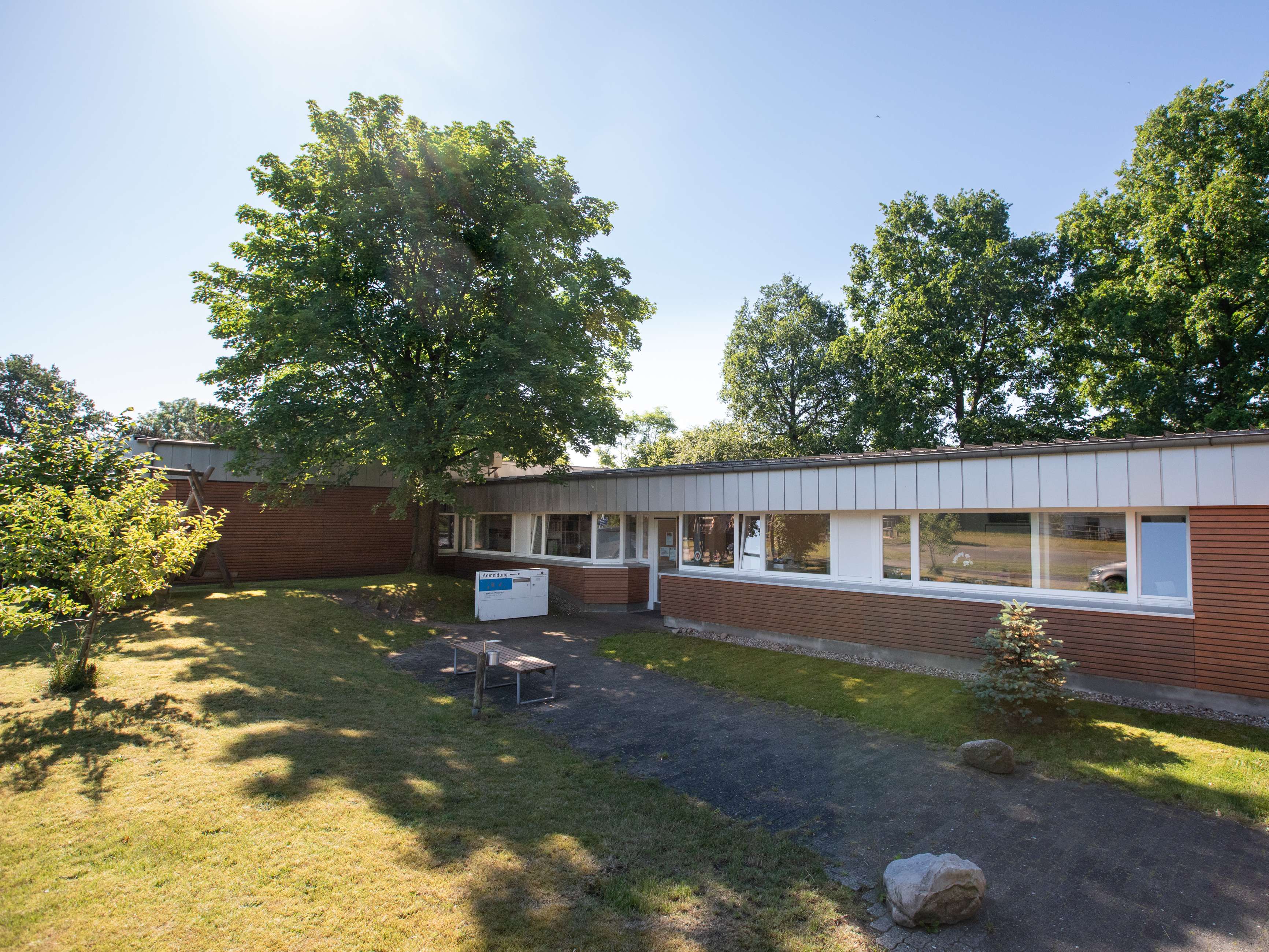 Ansicht 1 von Pferdeklinik Wahlstedt Partnerschaftsgesellschaft TÄ Haucke/ Hebel