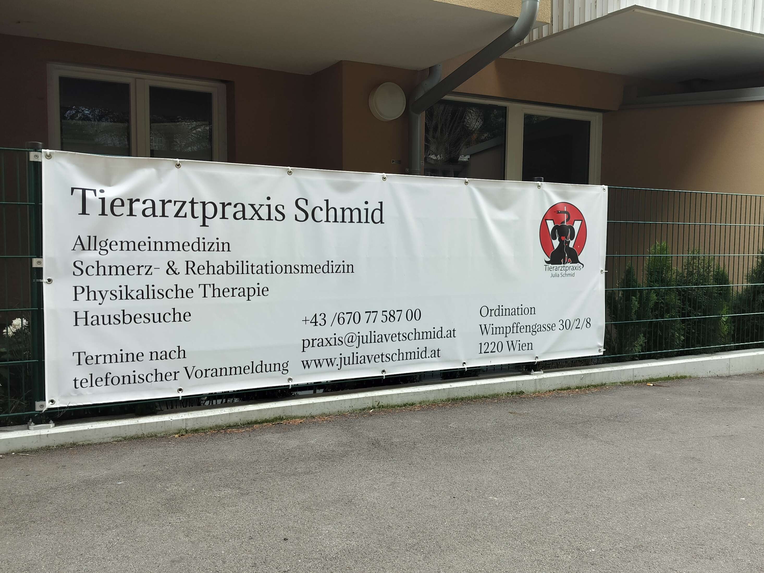 View 2 of Tierarztpraxis Schmid