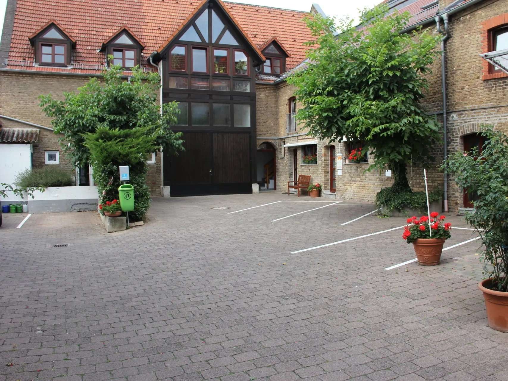 Ansicht 2 von Tiergesundheitszentrum Wiesbaden-Bierstadt
