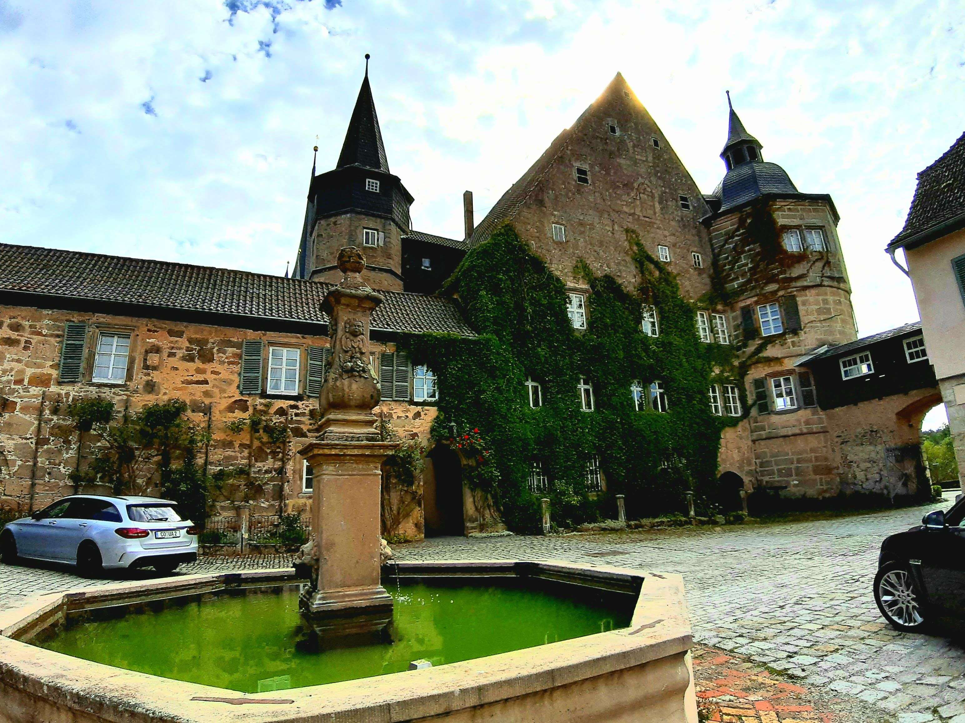 Ansicht 2 von Tierarztpraxis am Ahorner Schloss