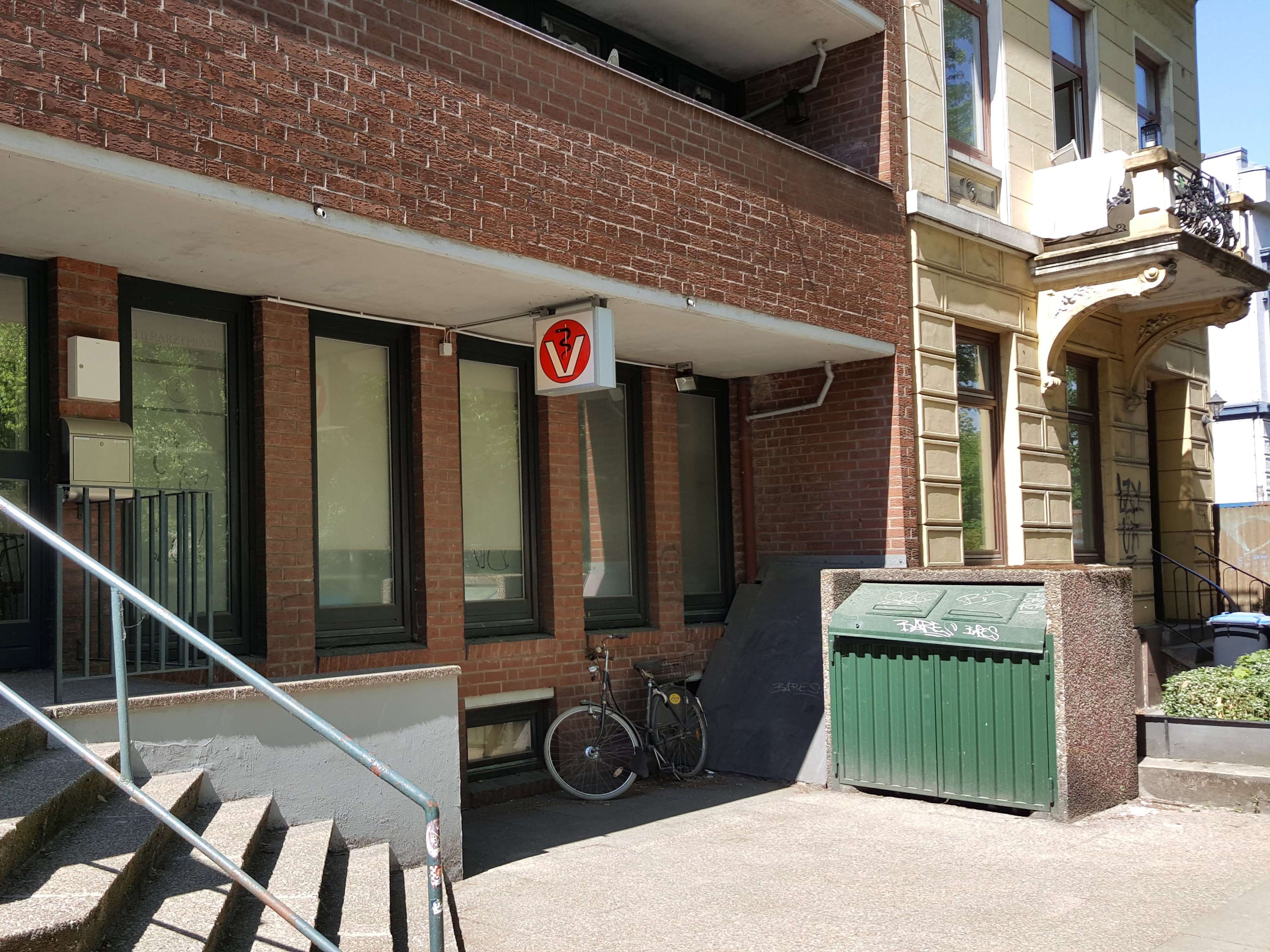 Ansicht 1 von Tierarztpraxis am Millerntor - Karen Voelkel