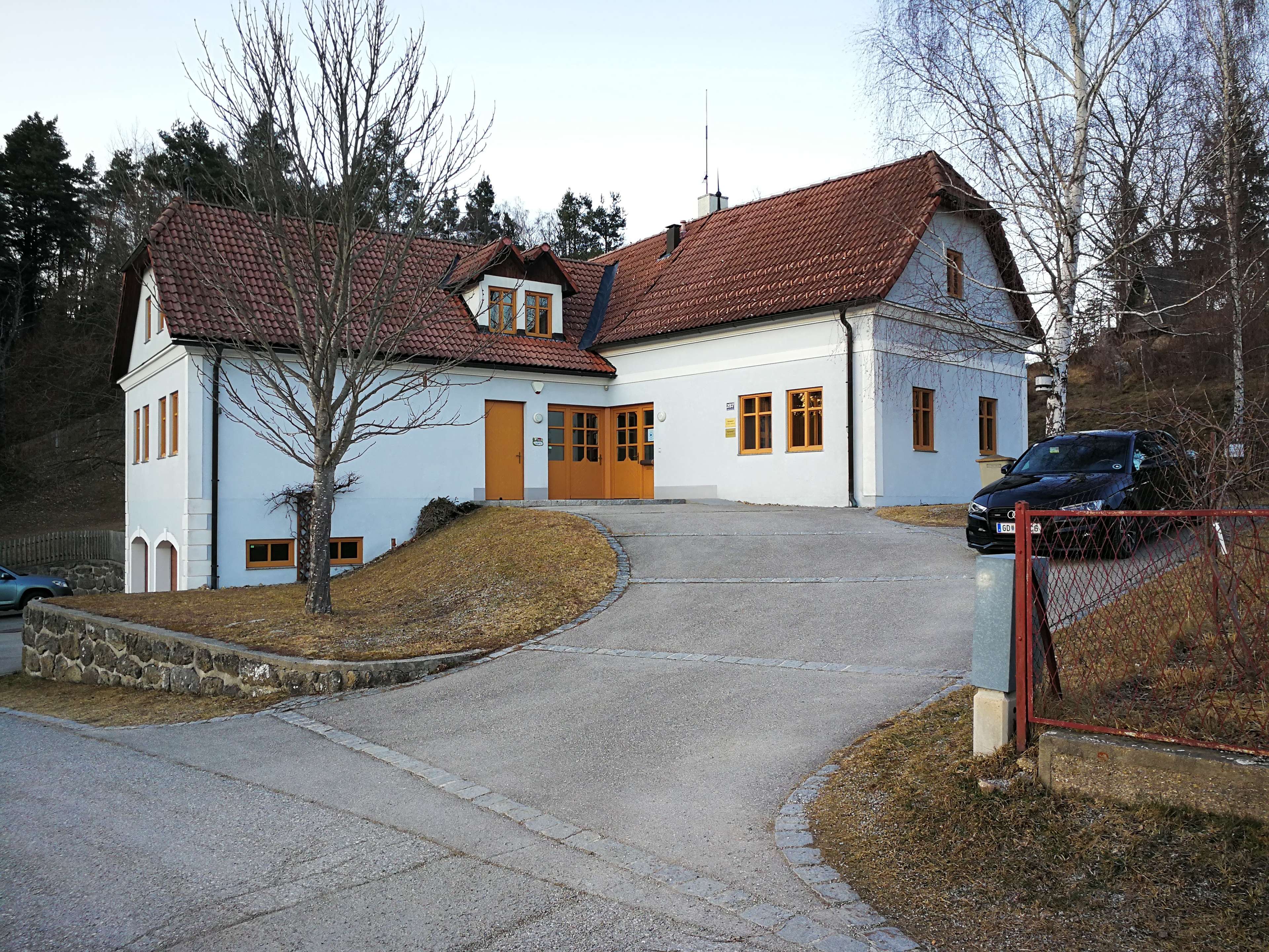 View 1 of Dipl-TA Dr. Karl Schätz