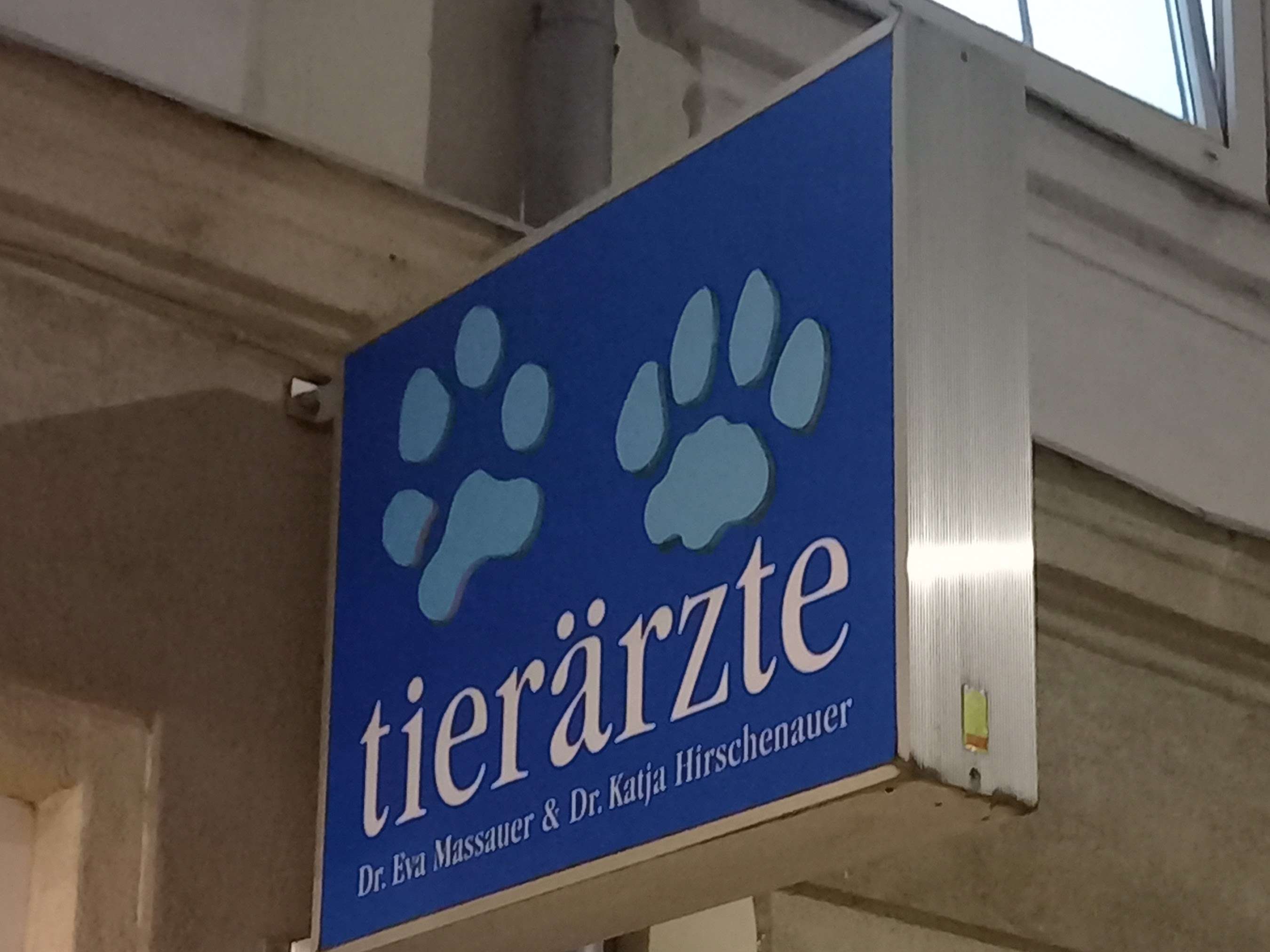 View 2 of Tierärzte Dr. Eva Massauer & Dr. Katja Hirschenauer