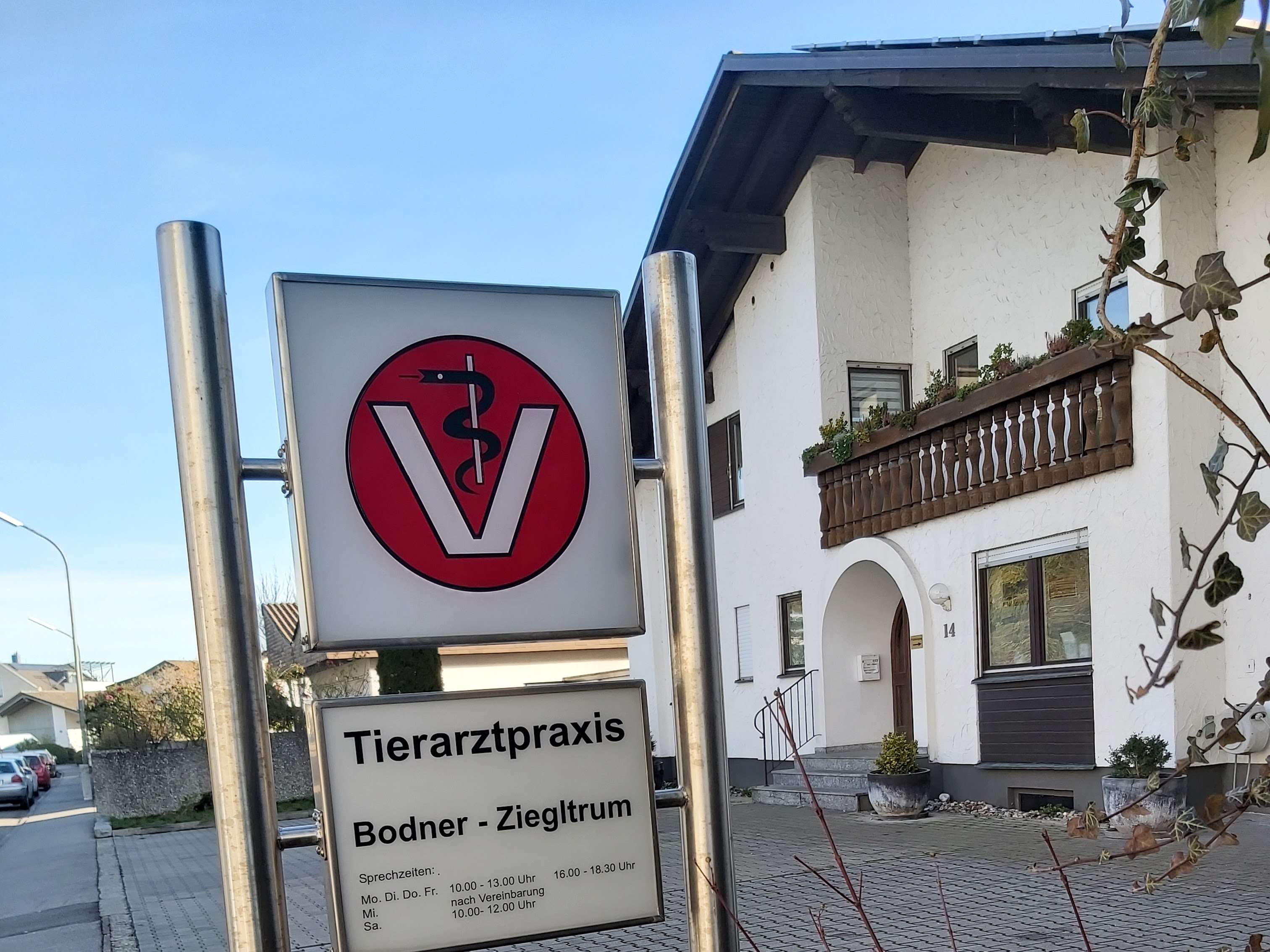 View 3 of Tierarztpraxis Bodner-Ziegltrum