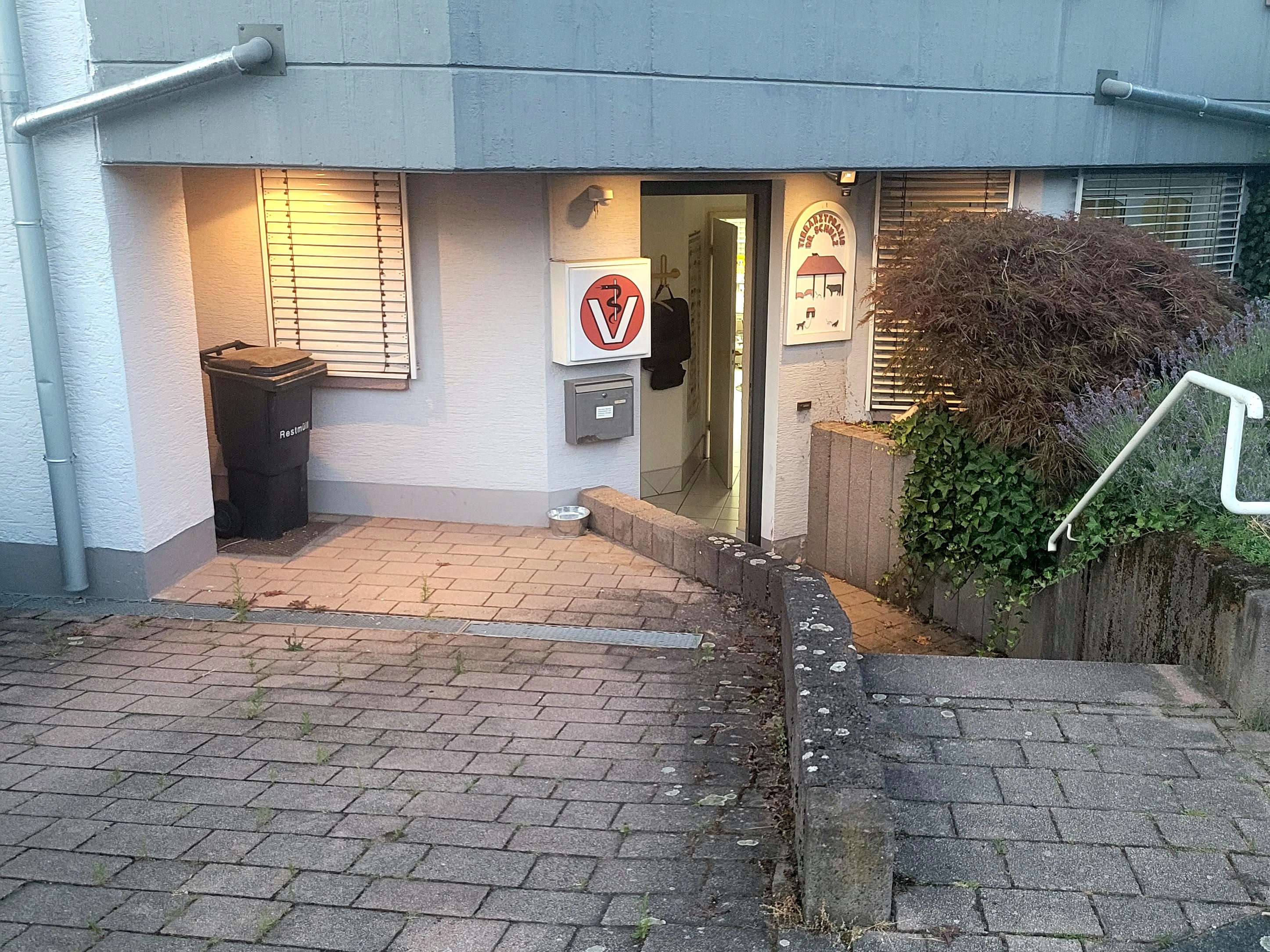 Ansicht 1 von Tierarztpraxis im Holbeinring
