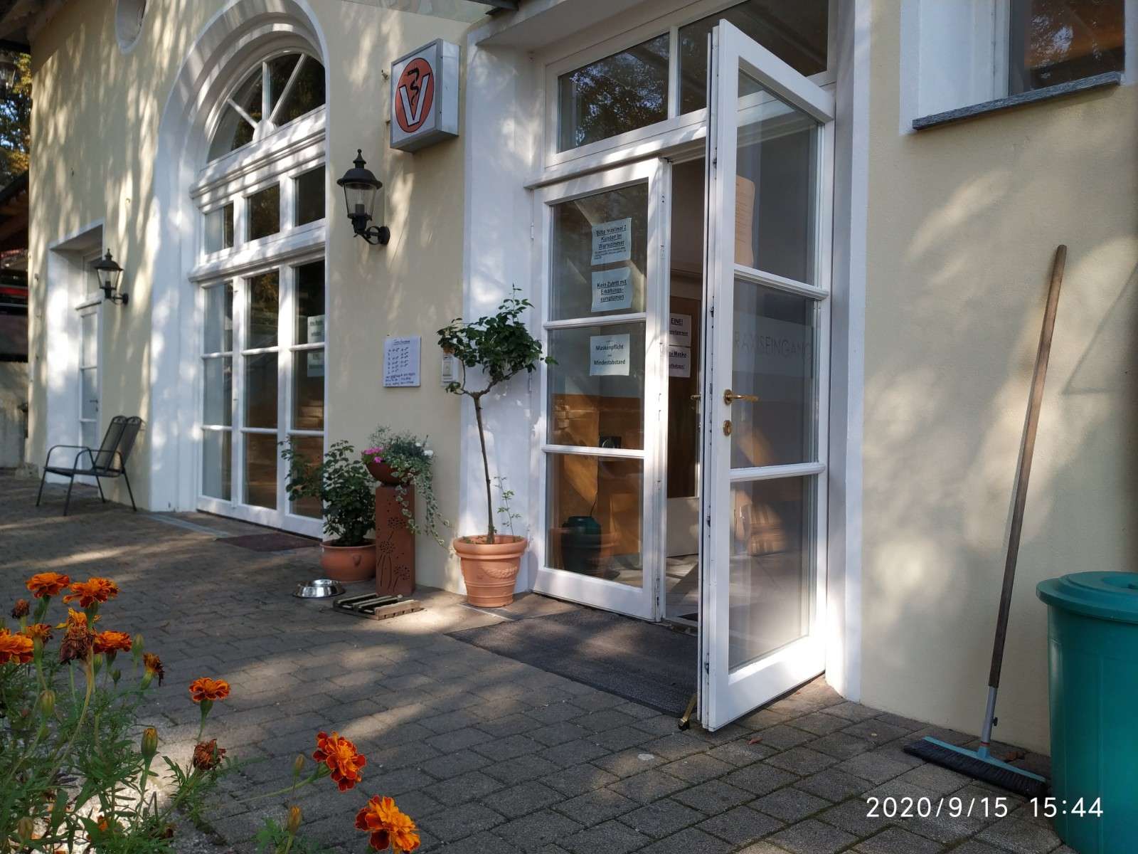 Ansicht 3 von Dr. med.vet. Carmen Heisele