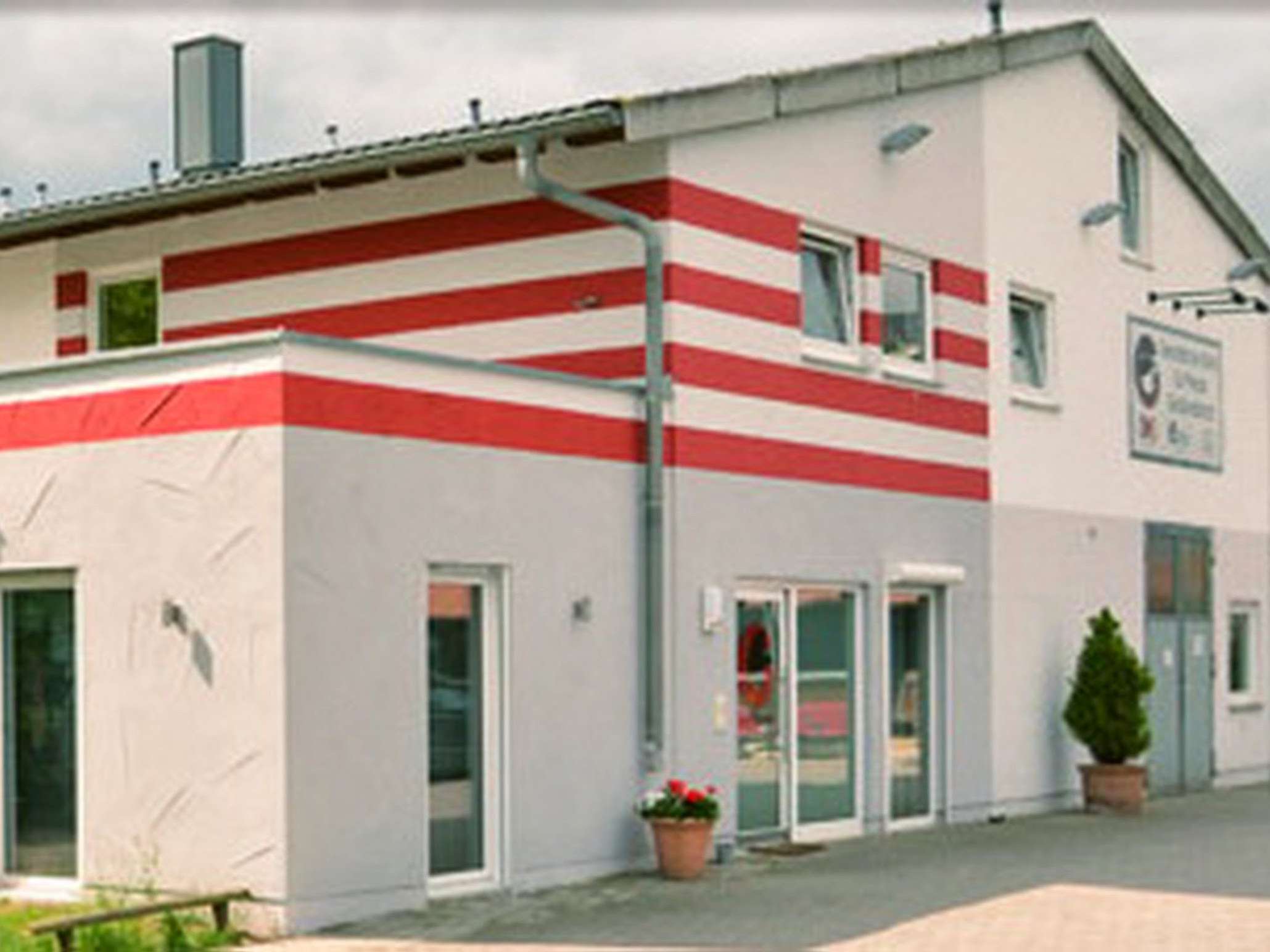 Ansicht 2 von Abteilung EquiProDenta des Tierärztlichen Kompetenzzentrums für Pferde Großwallstadt