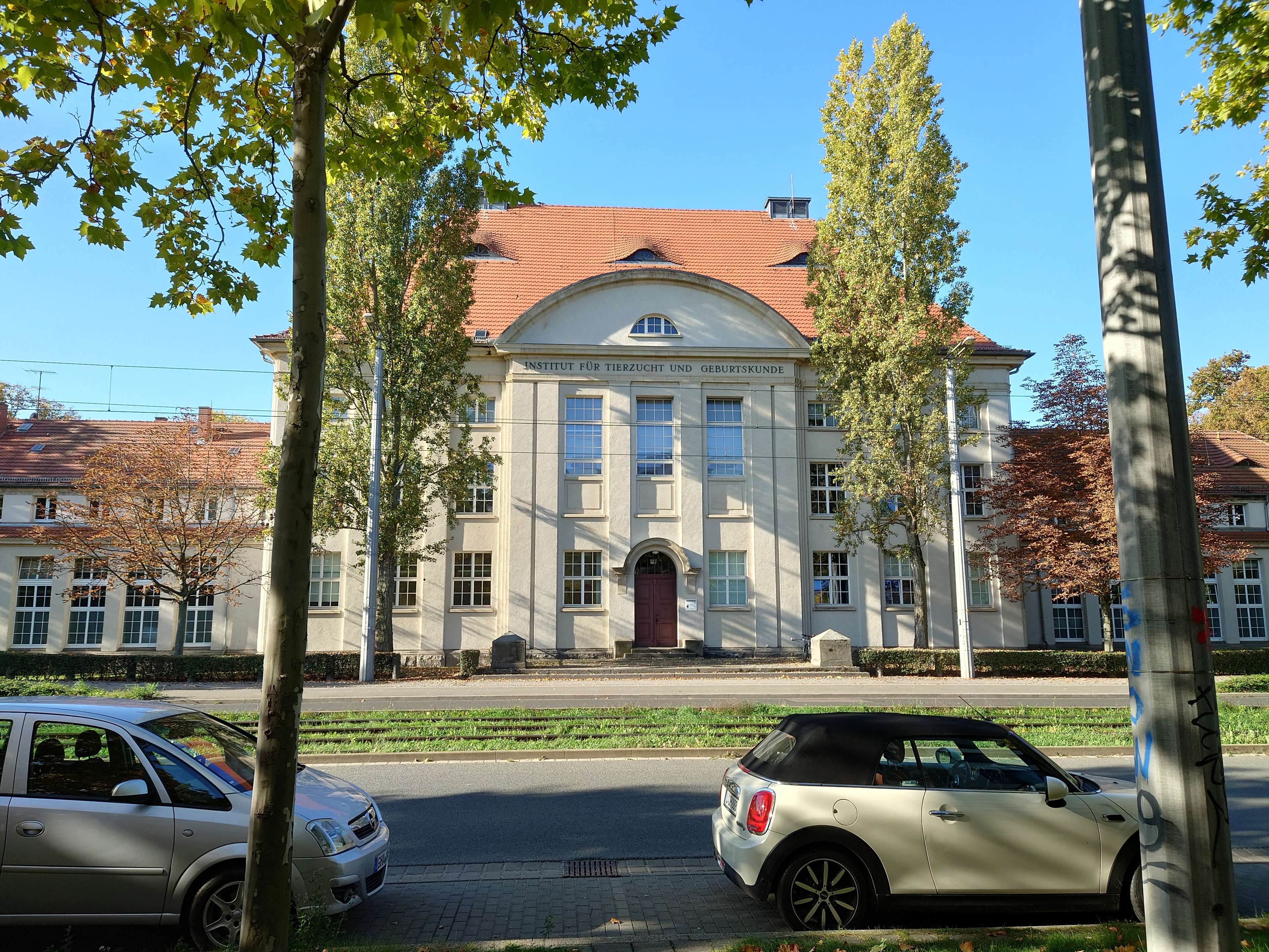 Ansicht 2 von Institut Für Tierzucht Und Geburtskunde