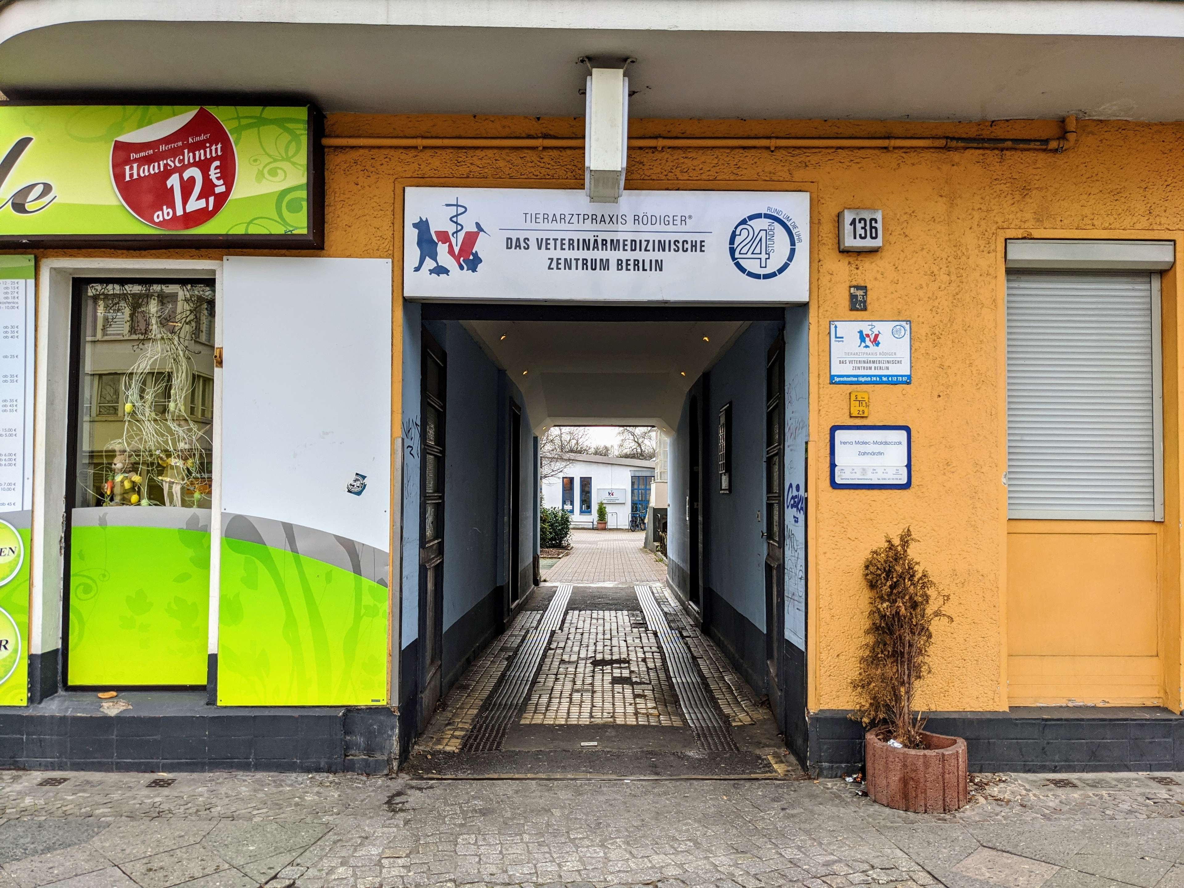 View 3 of Tierarztpraxis Rödiger - Das Veterinärmedizinische Zentrum Berlin
