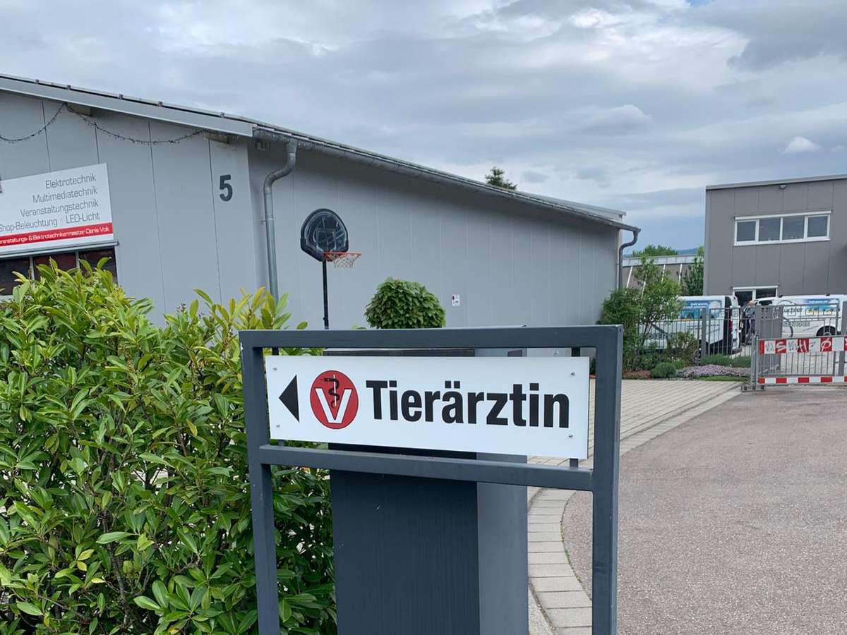 Ansicht 2 von Dr. med. vet. Annette Kneucker-Köppe