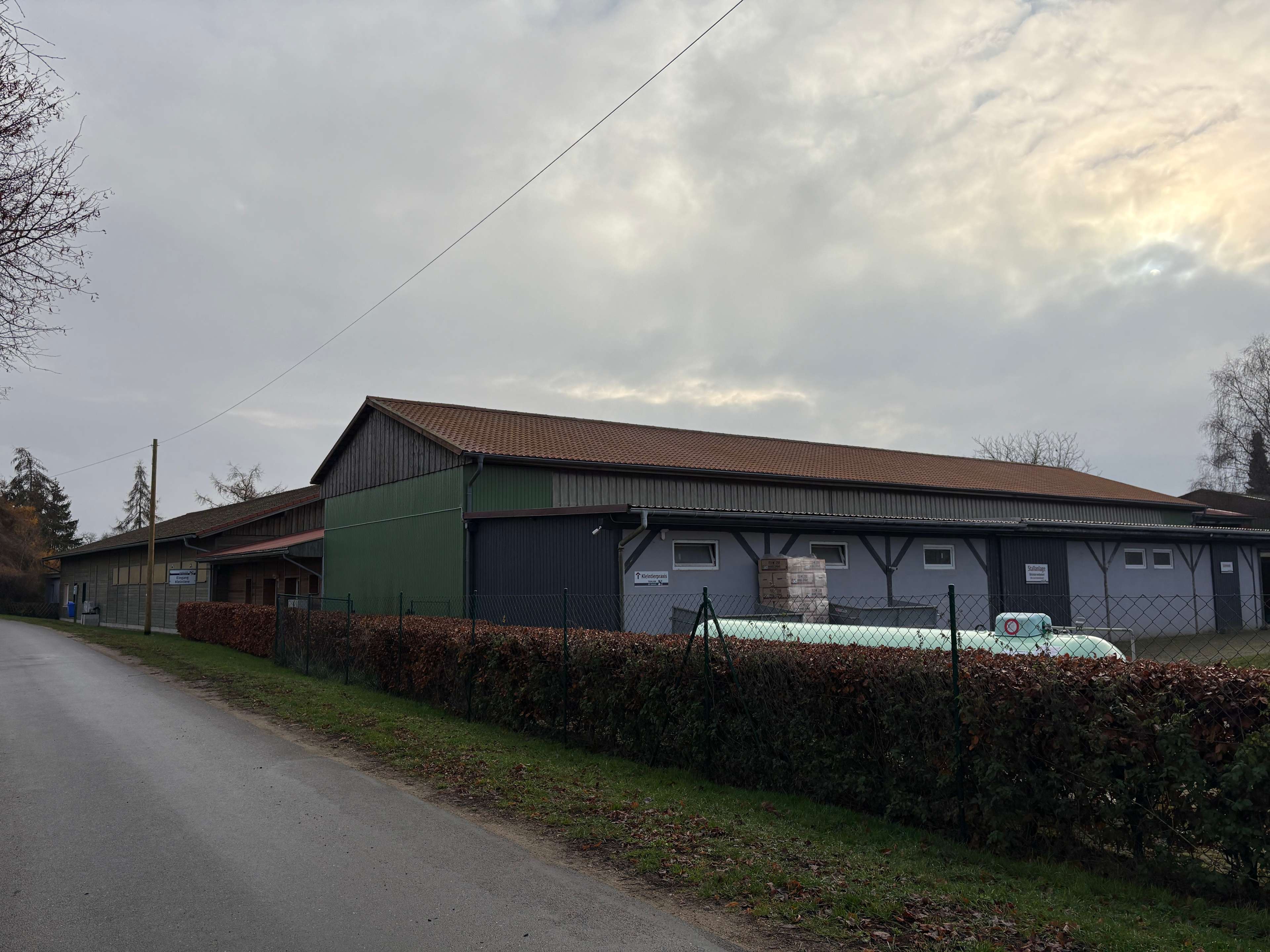 View 1 of TIERKLINIK Alt-Sammit