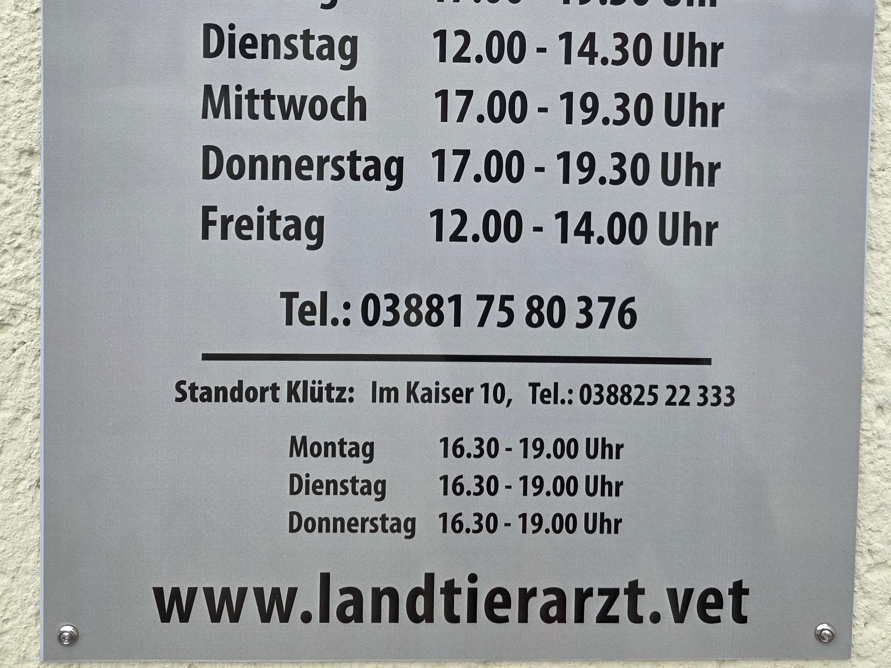 View 2 of Die Landtierärzte Schmoldt und Hüttner Kleintierpraxis