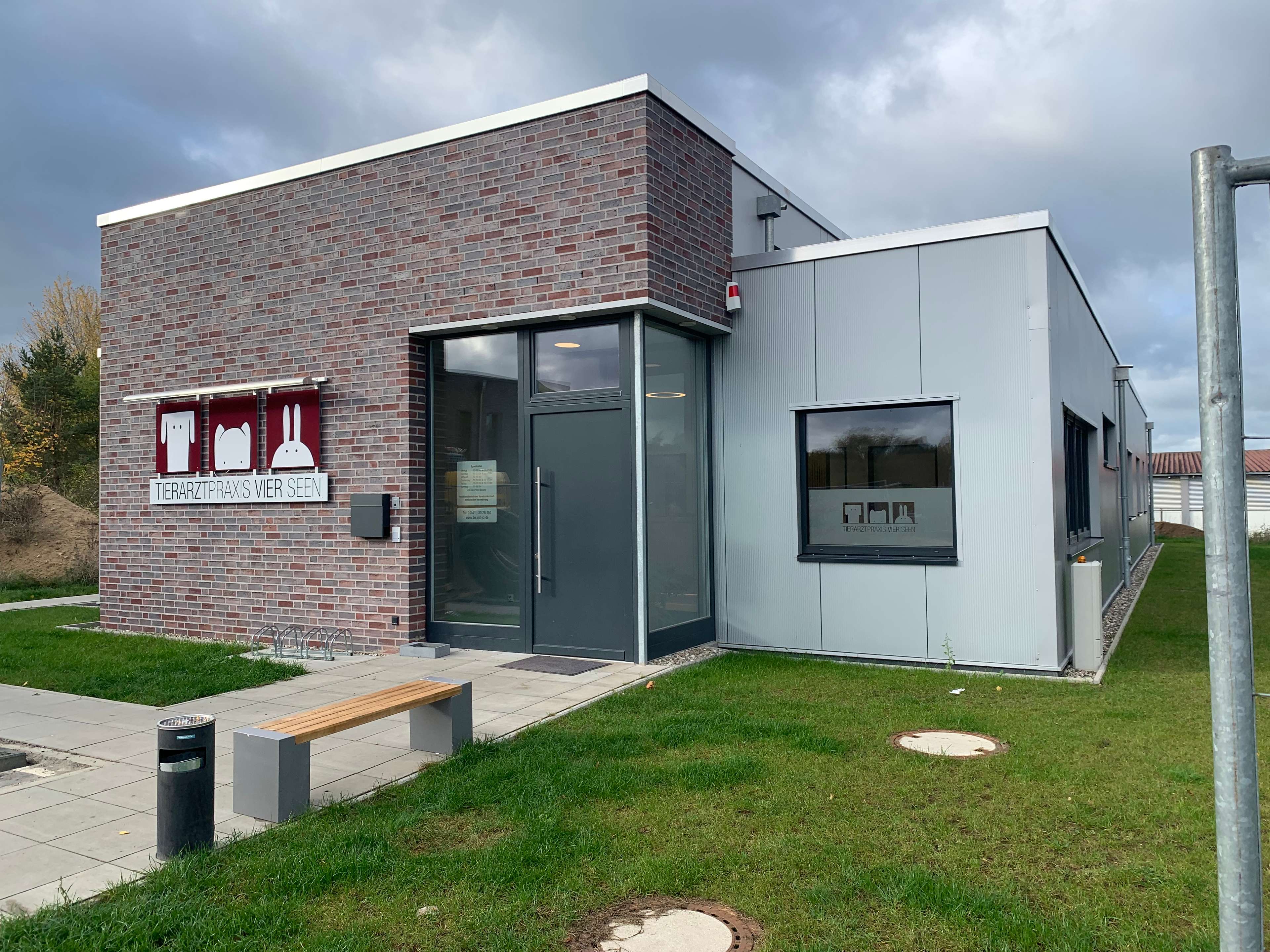 Ansicht 1 von Tierarztpraxis Vier Seen Dr. med vet. Katja Wiencierz