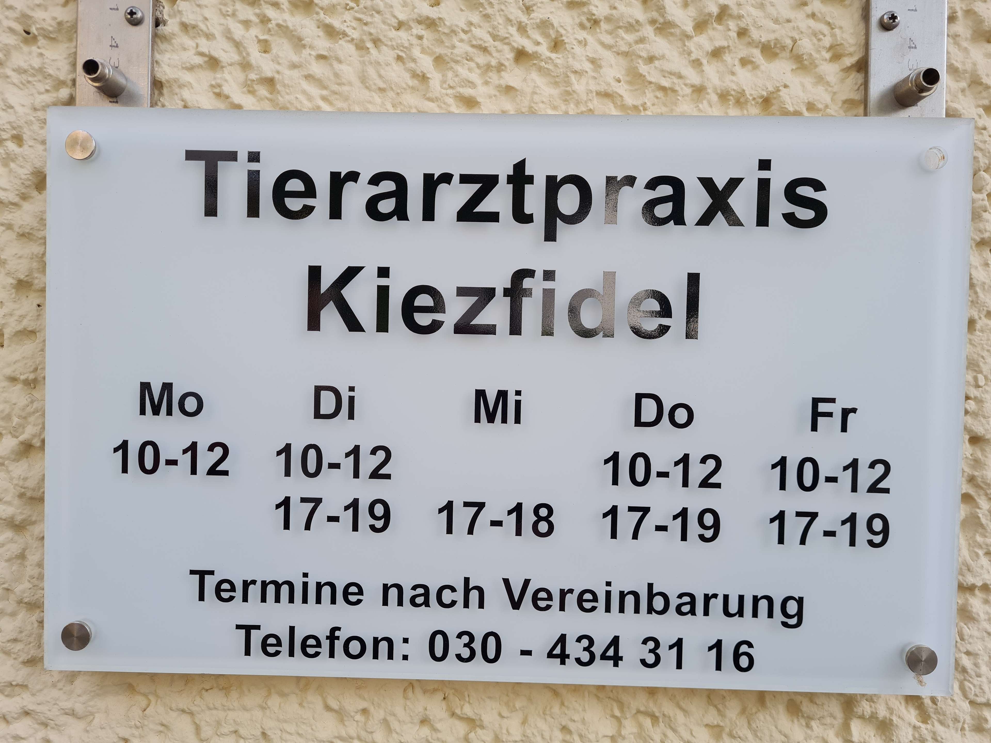 Ansicht 5 von Tierarzt Kiezfidel, Tierärztin