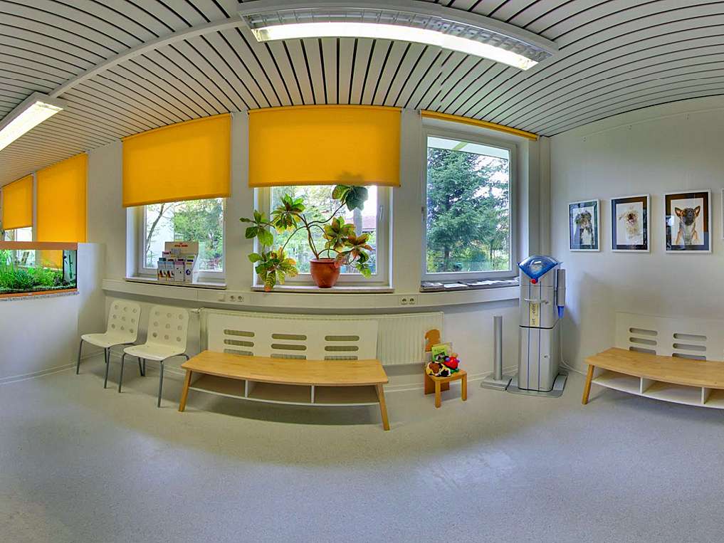 Ansicht 1 von Dr.med.vet. Bettina Strahlhuber & Dr.med.vet. Birgitta Strobl Tierärztin