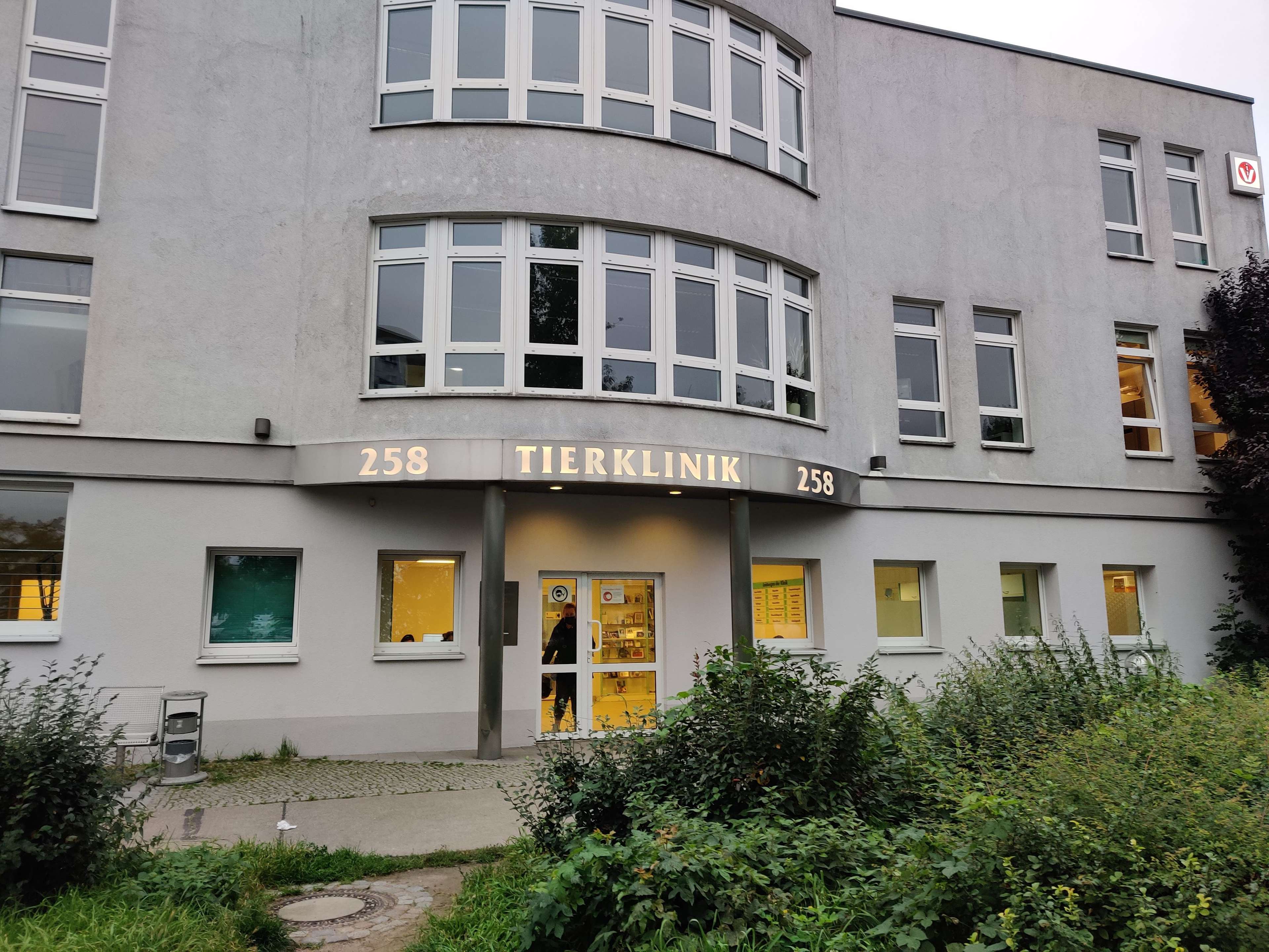Ansicht 1 von Tierklinik Berlin-Marzahn - Notaufnahme sowie ambulante- und stationäre Behandlung von Hunden, Katzen und Heimtieren