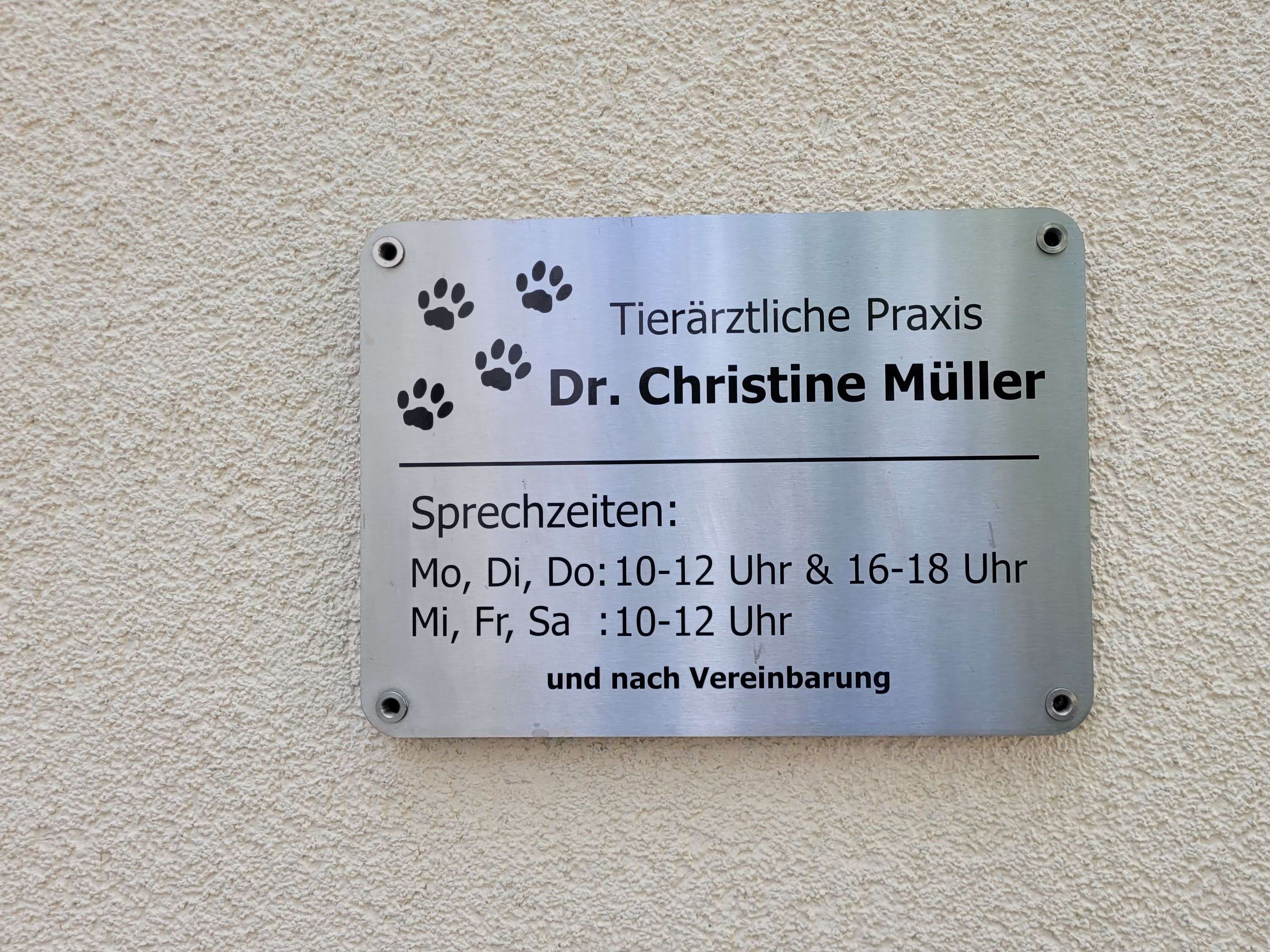 View 3 of Dr.med.vet. Christine Müller Tierärztin