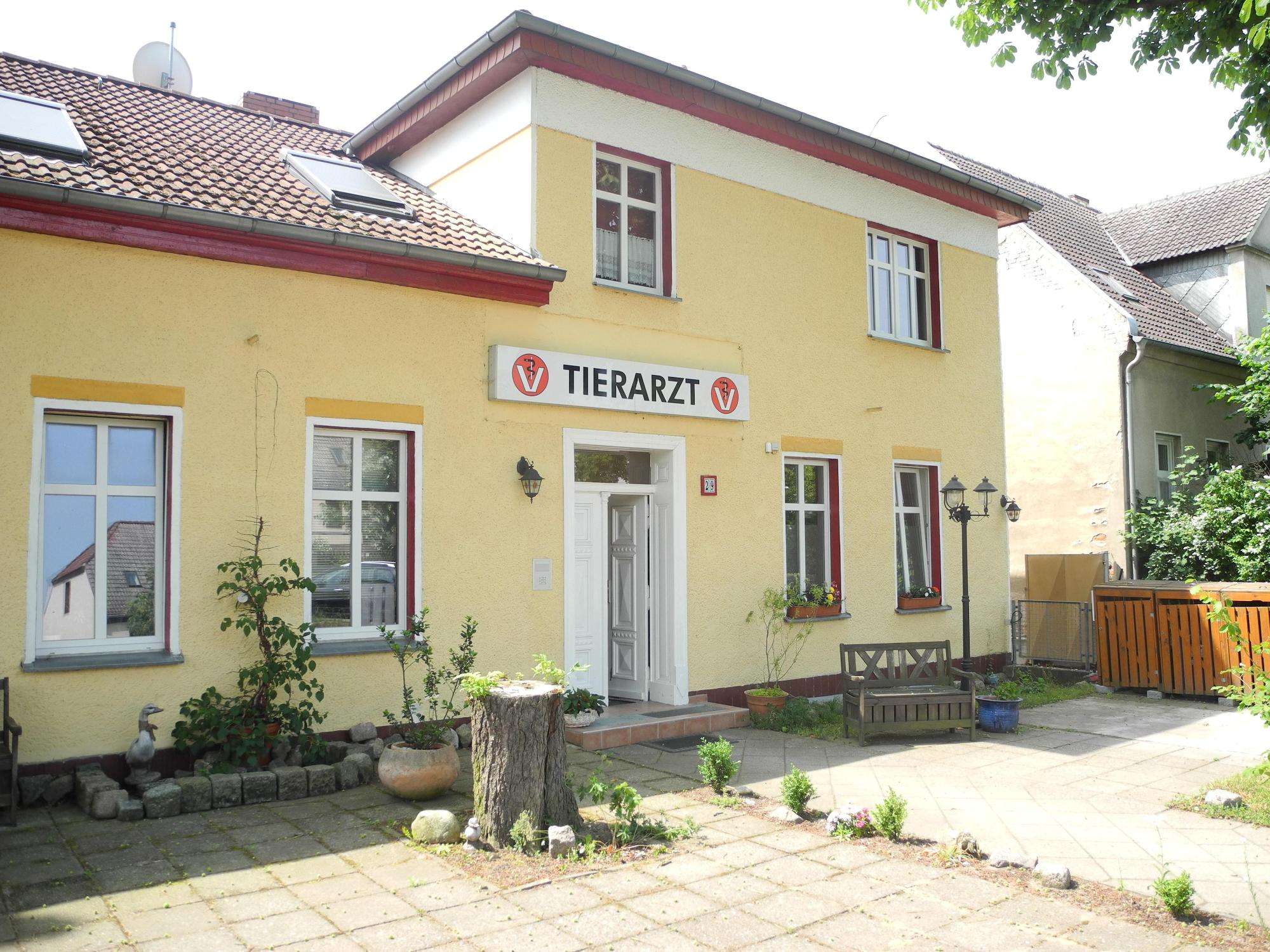 View 2 of Christian Kammbach - prakt.Tierarzt -