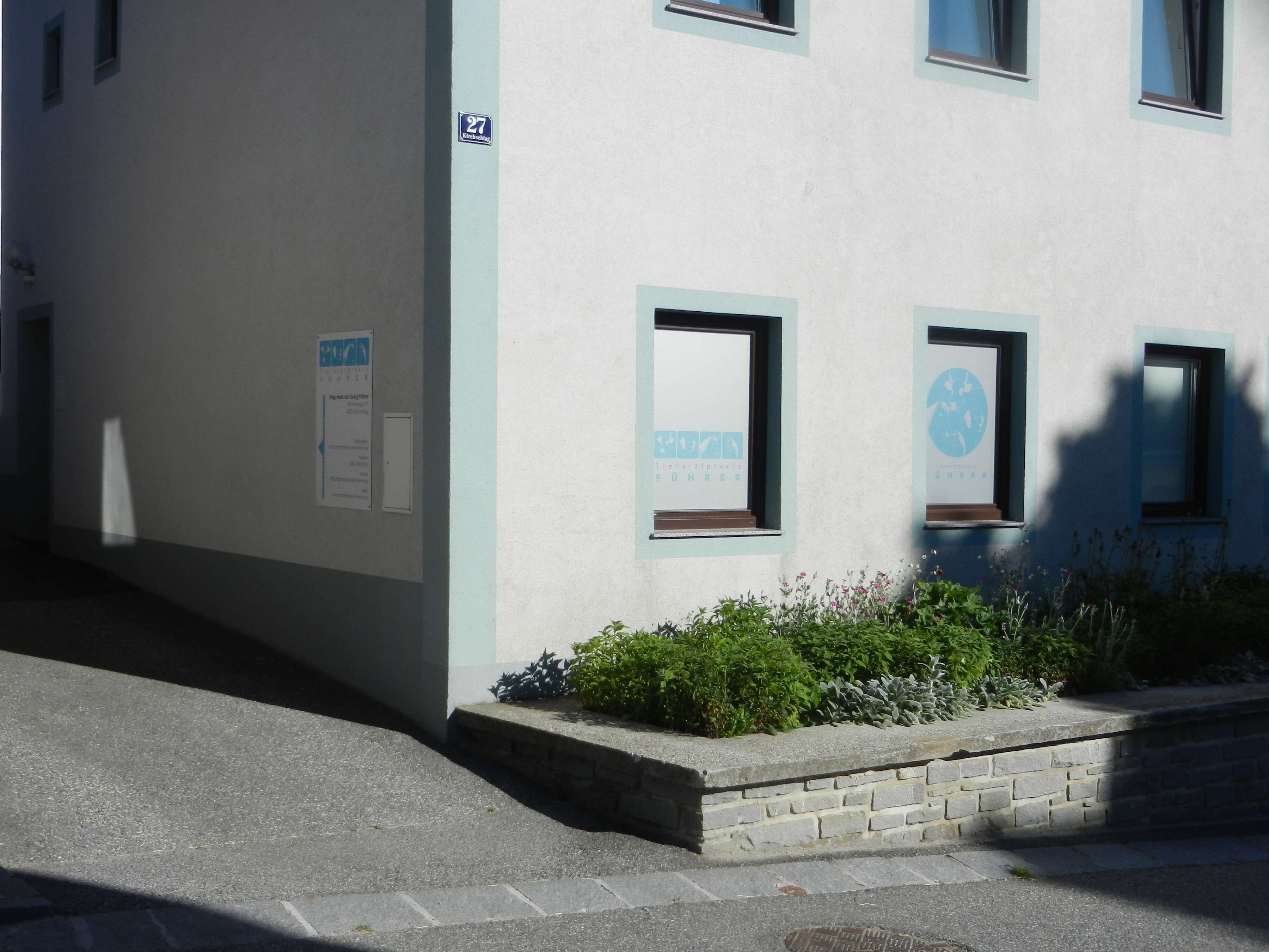 Ansicht 2 von Tierarztpraxis Führer