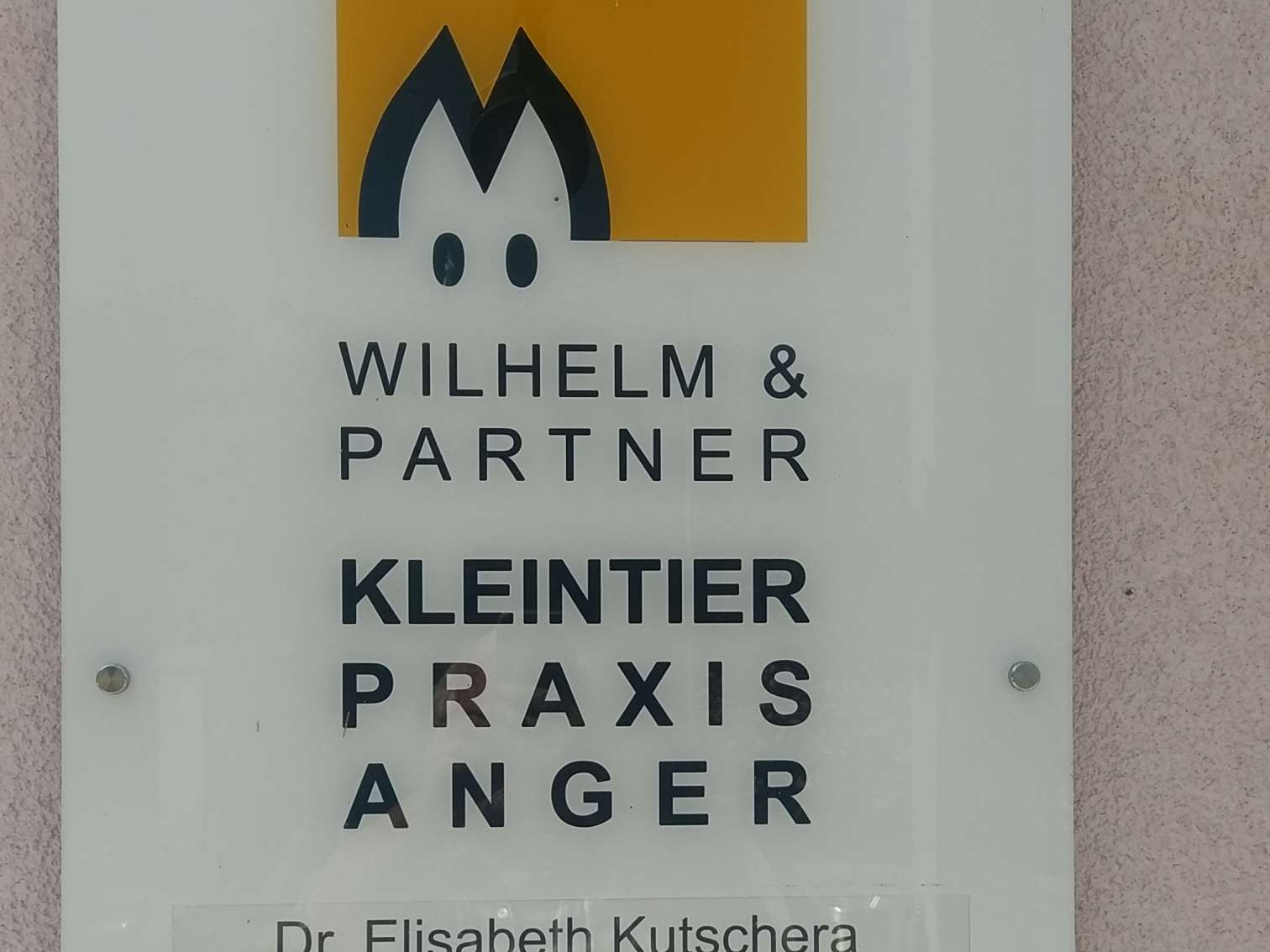 View 2 of Tierarztpraxis Anger - Kleintiere